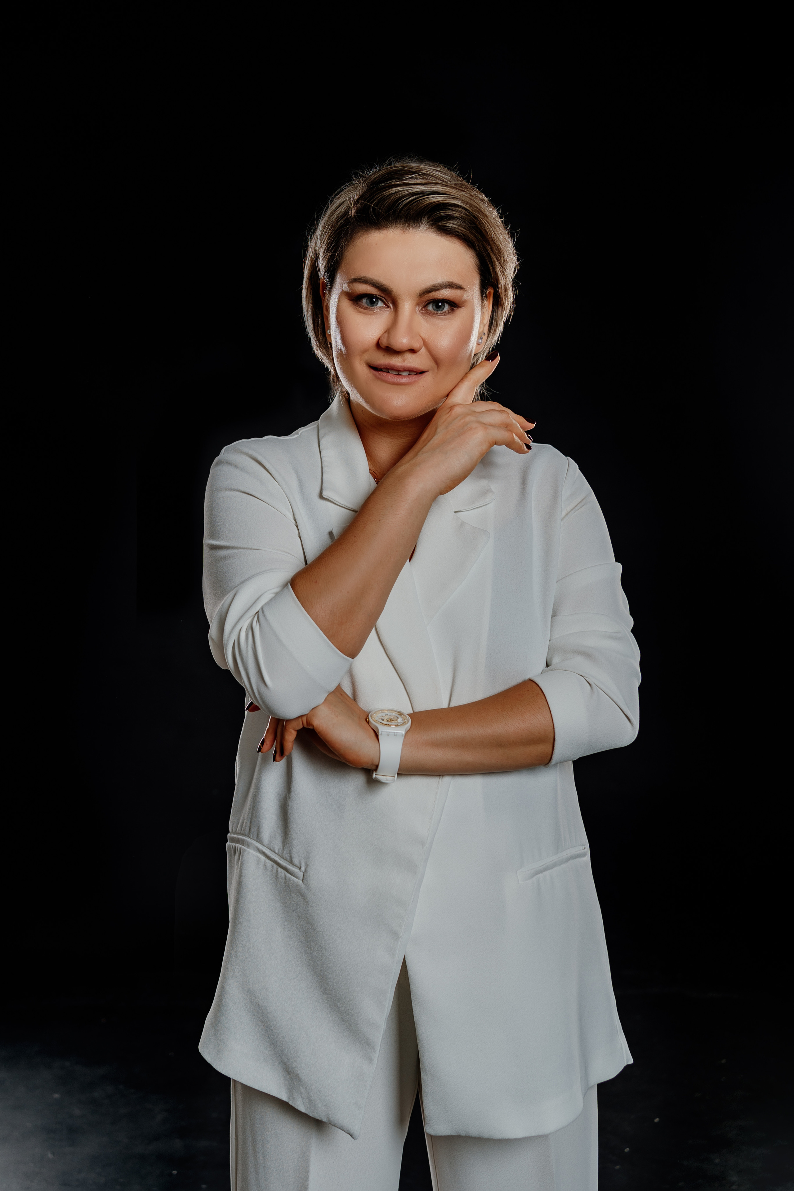 Фотодни на циклораме. Мира Назарова / Фотограф / Специалист по личному