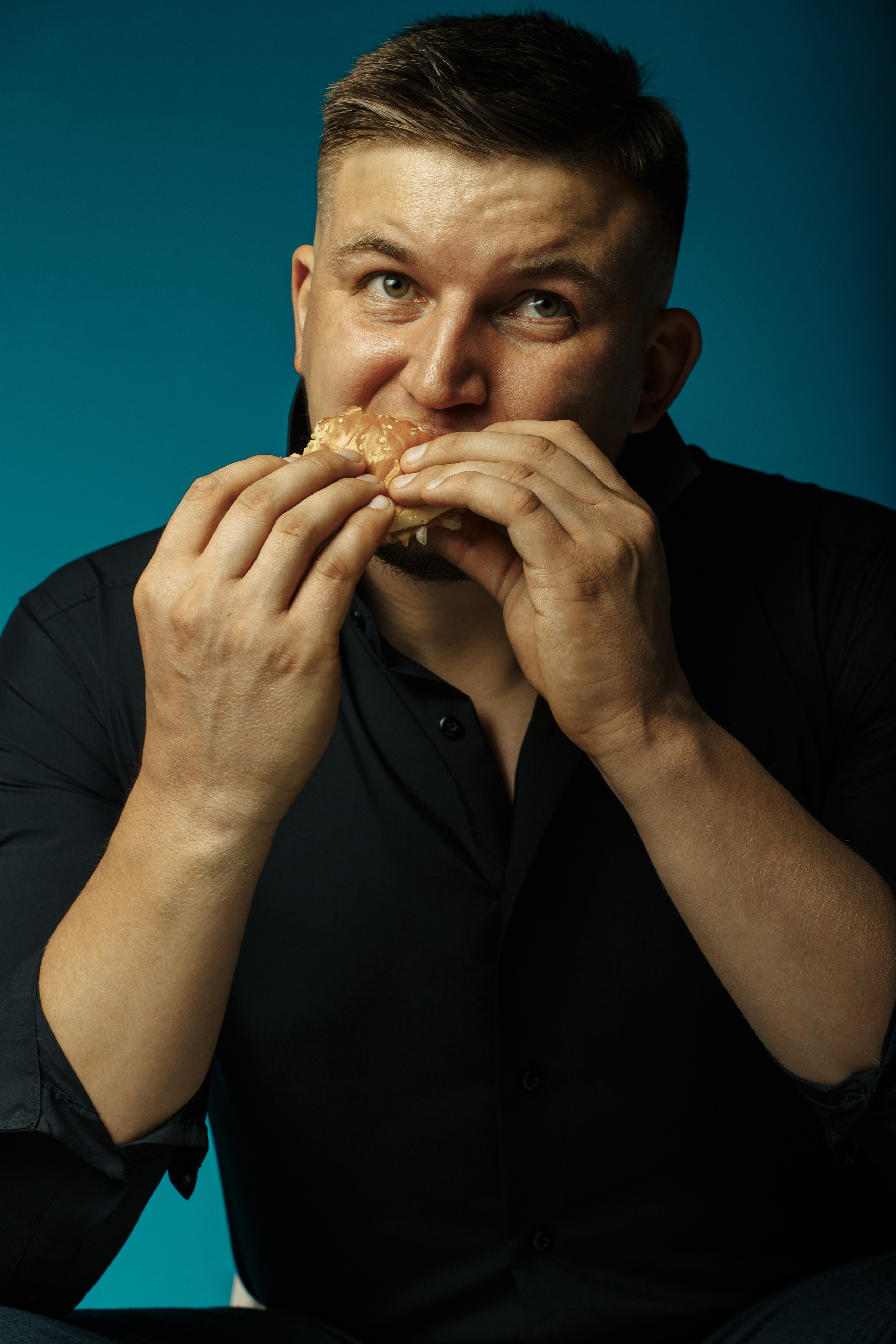 Бизнес портреты. Неформальный стиль. Фотограф  Уфа, Москва, Казань, Питер Ильдар Кудабаев