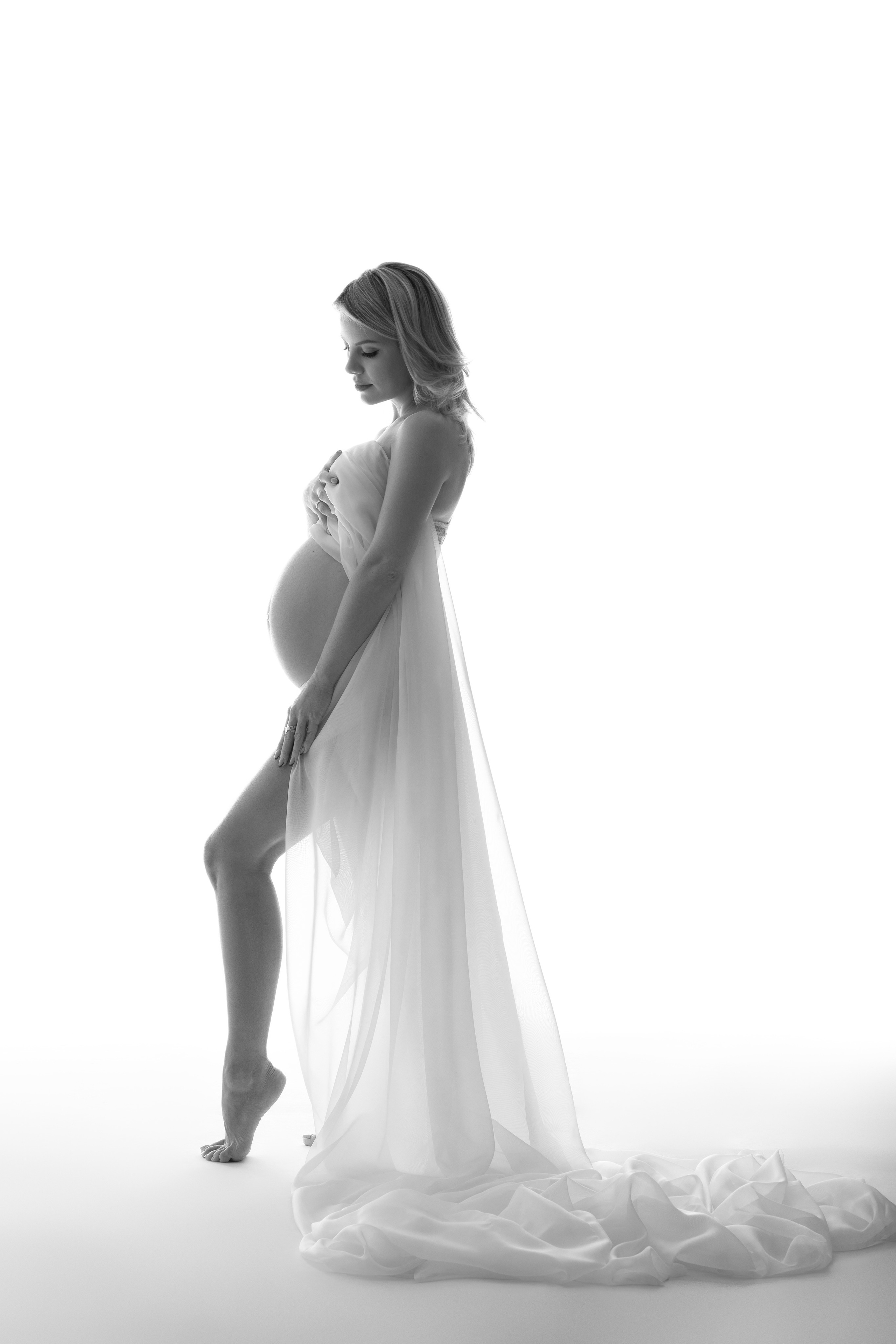 Съёмочный гардероб. Фотограф беременности в Алматы, Мухина Ирина