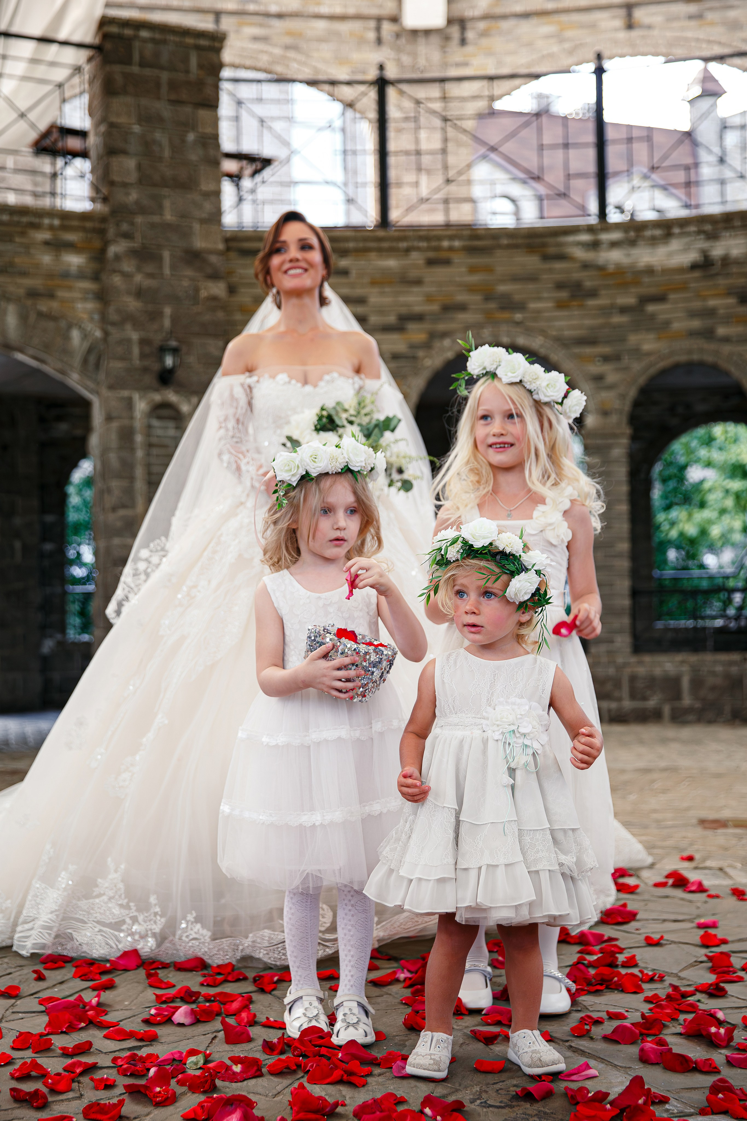 Выездная регистрация брака организация и особенности, цена. Свадебный фотограф Москва и МО Сергей Киржаев