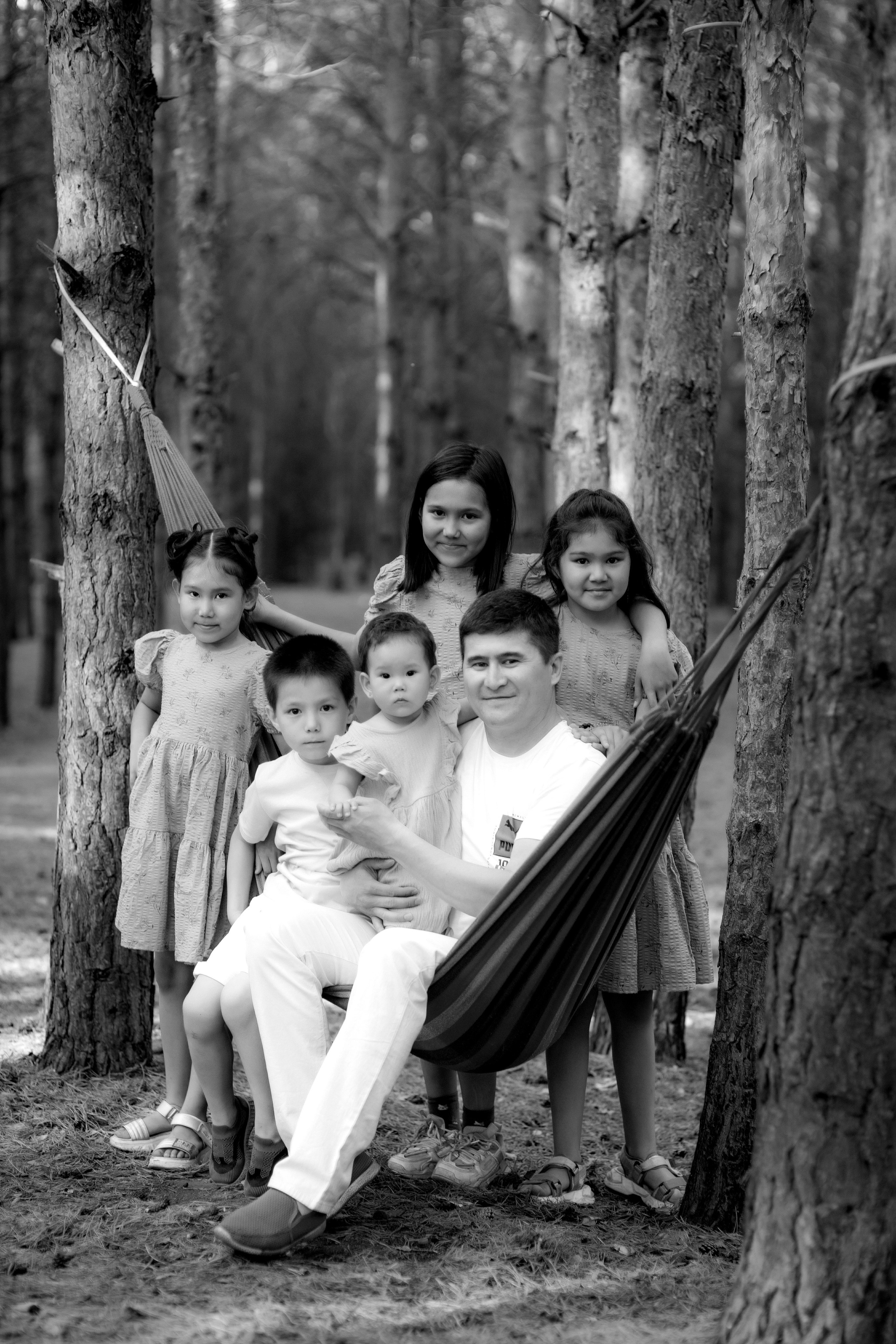 Студийный фотограф в Караганде Алексей Баранов. Фотограф Алексей Баранов. Фотостудия Flash. Семейные фотосессии в Караганде. Индивидуальные фотосессии, детские фотосессии, парные фотосессии в Караганде. Интерьерная фотосессия в Караганде. Семейный фотограф Алексей Баранов. Детский фотограф Алексей Баранов. Художественный фотограф Алексей Баранов. Свадебный фотограф Алексей Баранов. Черно-Белая съемка в Караганде. Самые лучшие семейный и детские фотосессии в Караганде. Прогулочные фотосессии. Street photo. уличная фотосессия в Караганде. Репортажная съемка в Караганде.