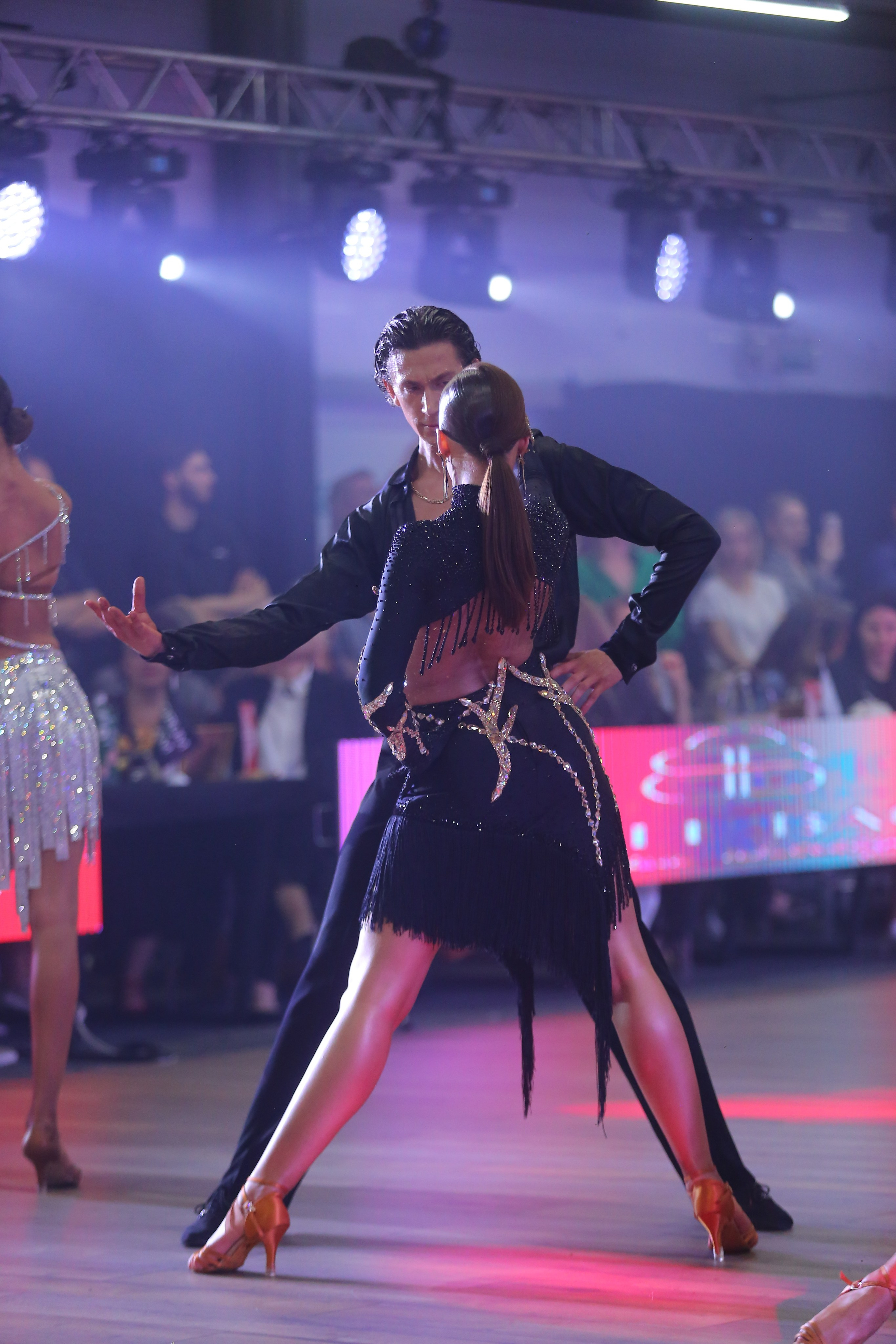 Услуги. Lumo — всё о мире бальных танцев