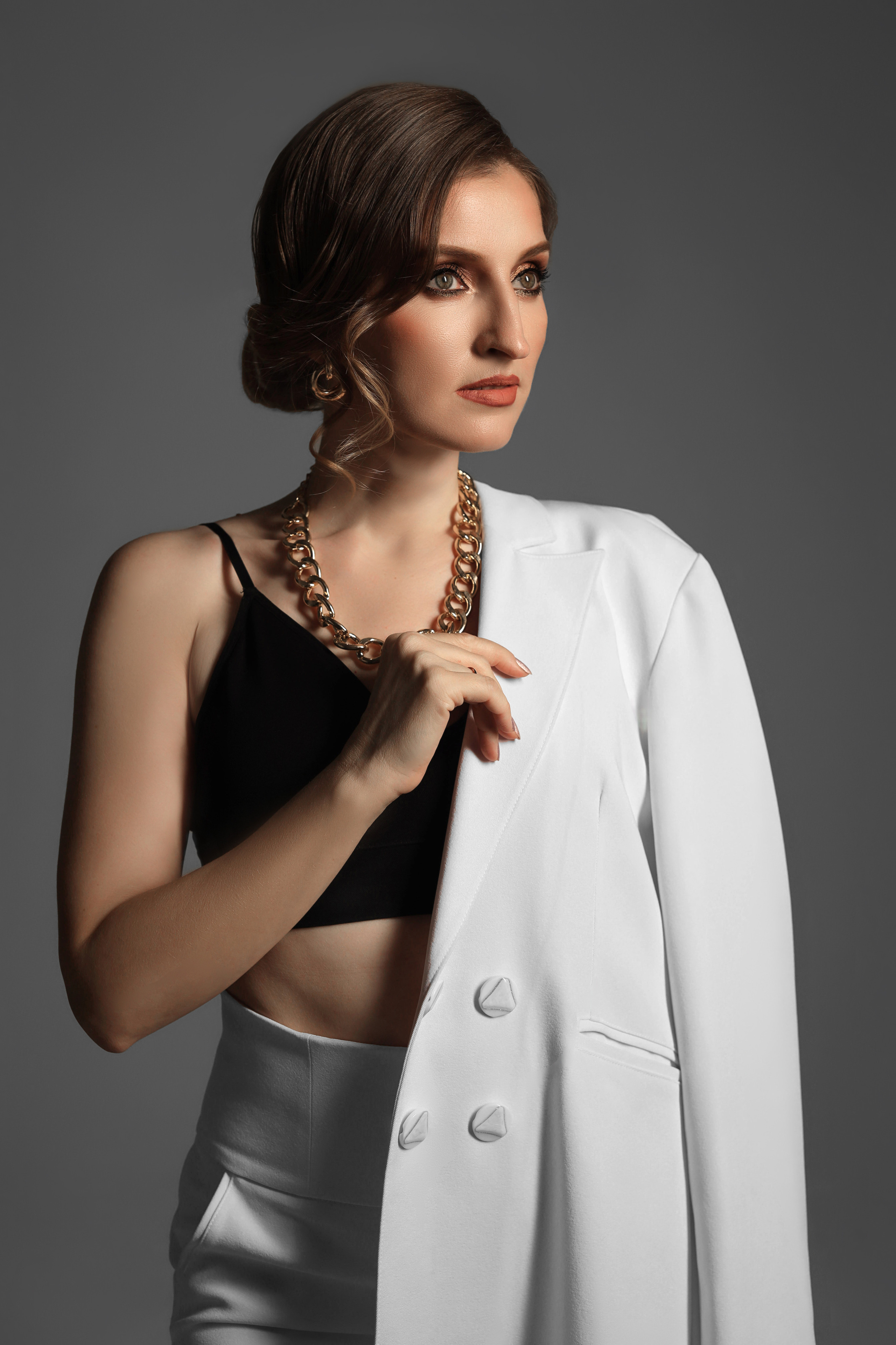 Контакты. Ирина Квасова | Фотограф в стиле VOGUE | Тюмень