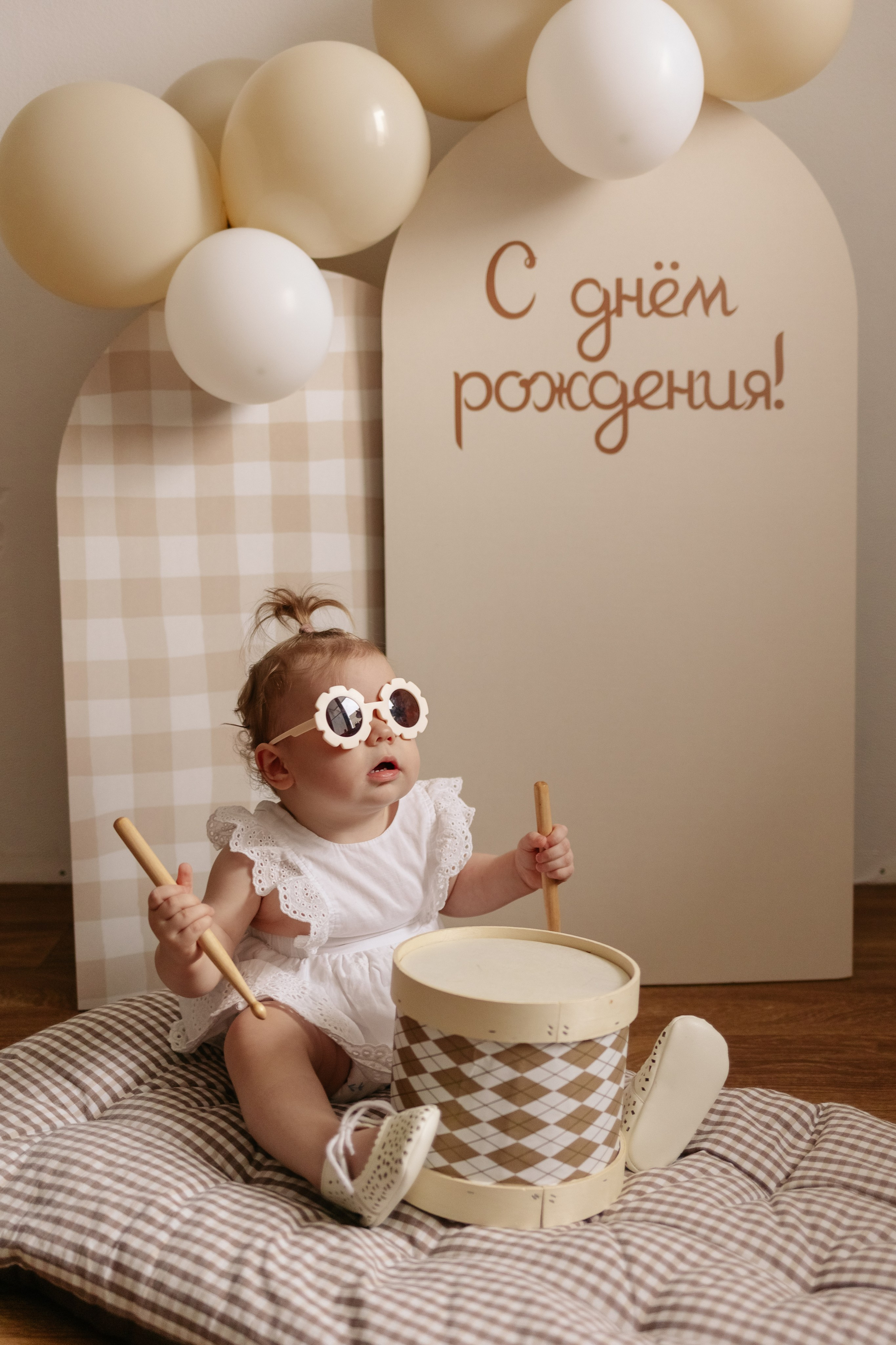 1 годик «Под ключ» в моей студии. Фотограф на первый годик, семейный и детский фотограф в Новосибирске