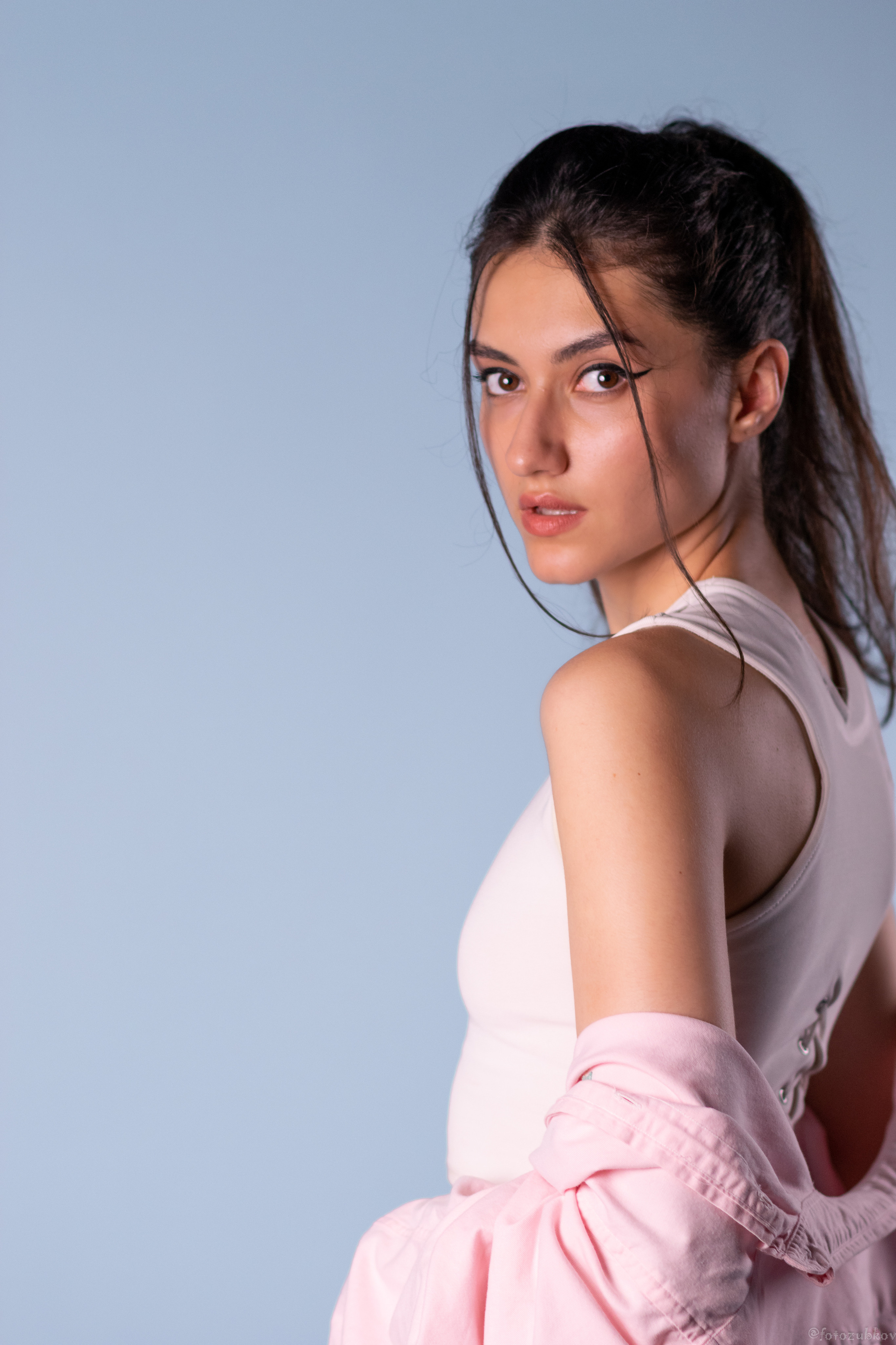 Женщина не может получать такие бабки. Портретный фотограф в Москве Александр Зубков