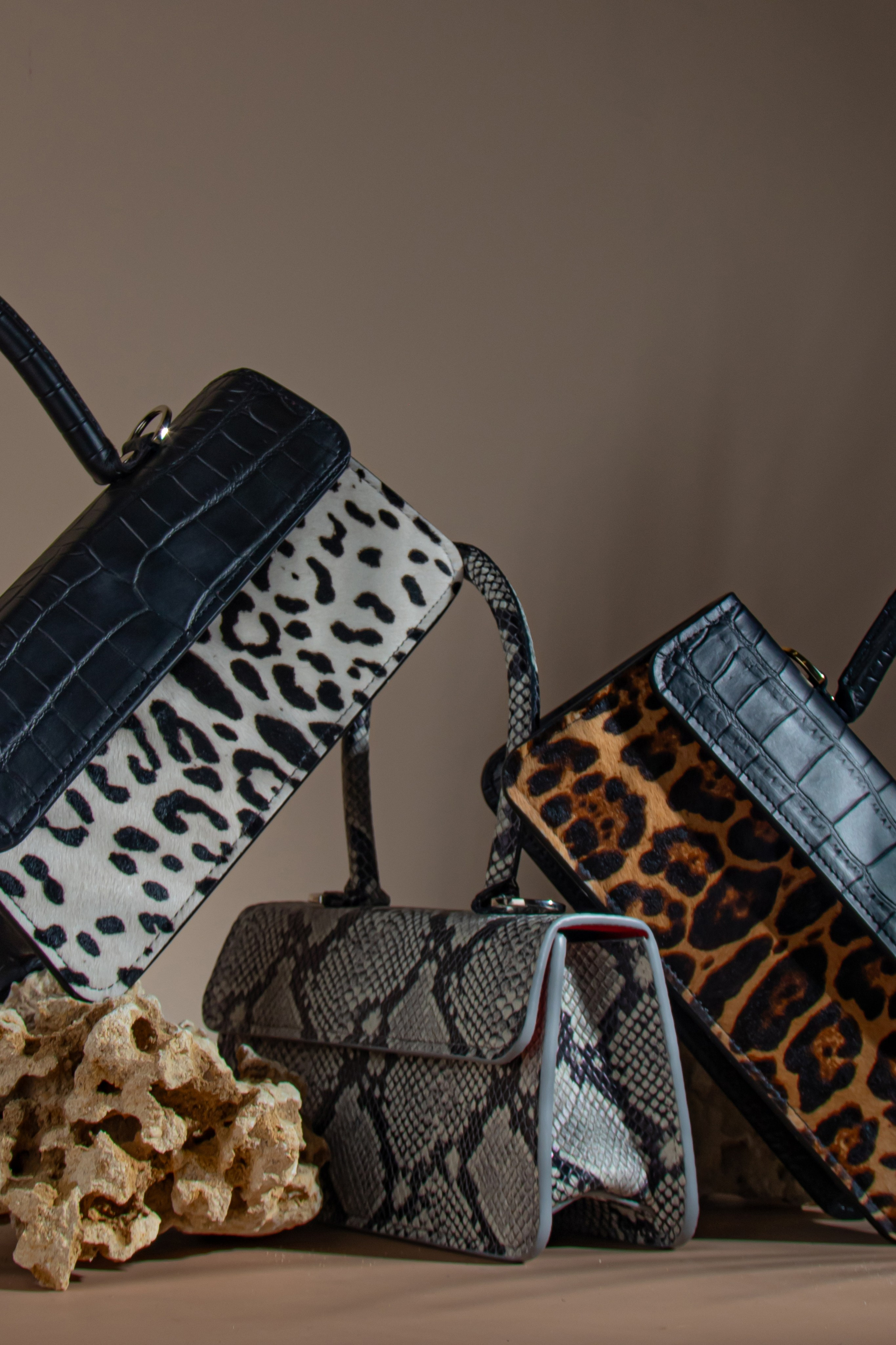 Каталожная vs. Имиджевая съемка: Какой вид фотографии лучше продает на маркетплейсах?