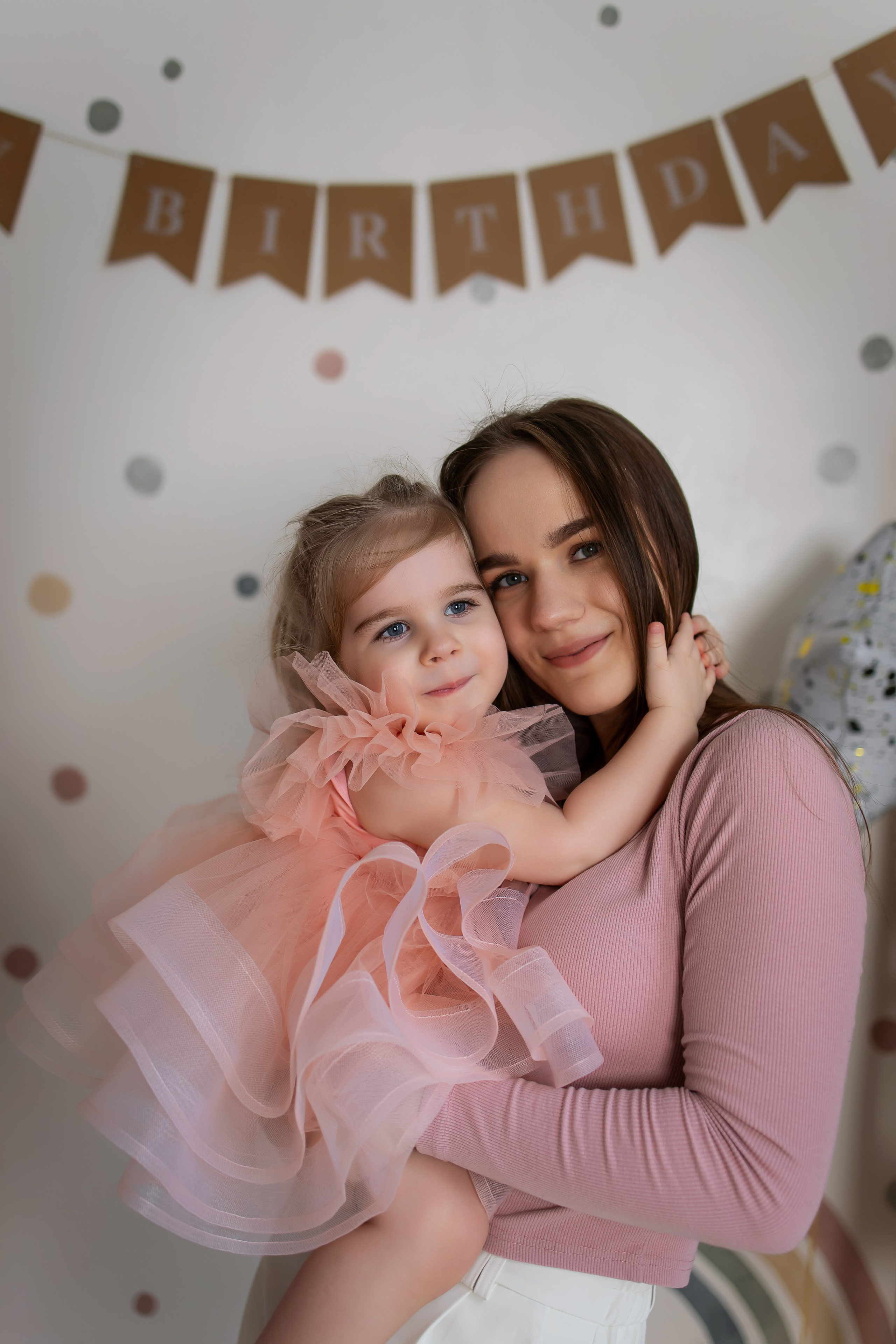 Штатный фотограф. Интерьерная фотостудия Background в Омске