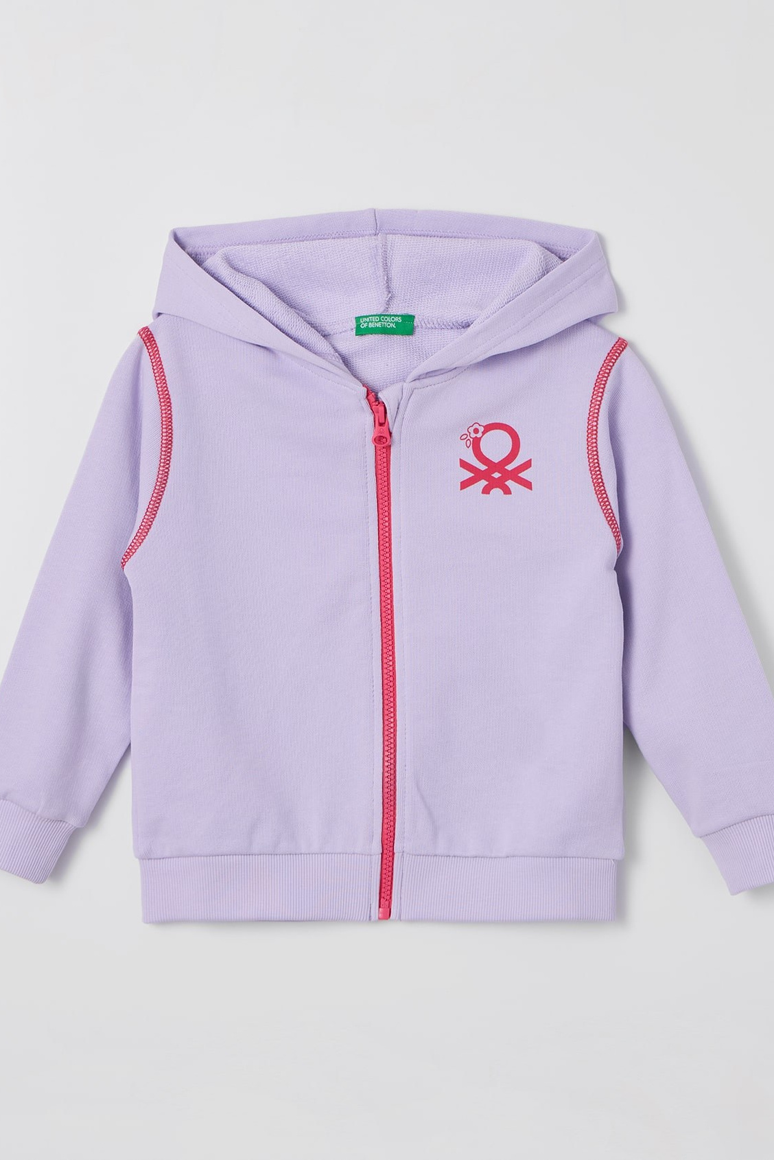 Предметное фото детской одежды - стиль и комфорт для вашего ребёнка.