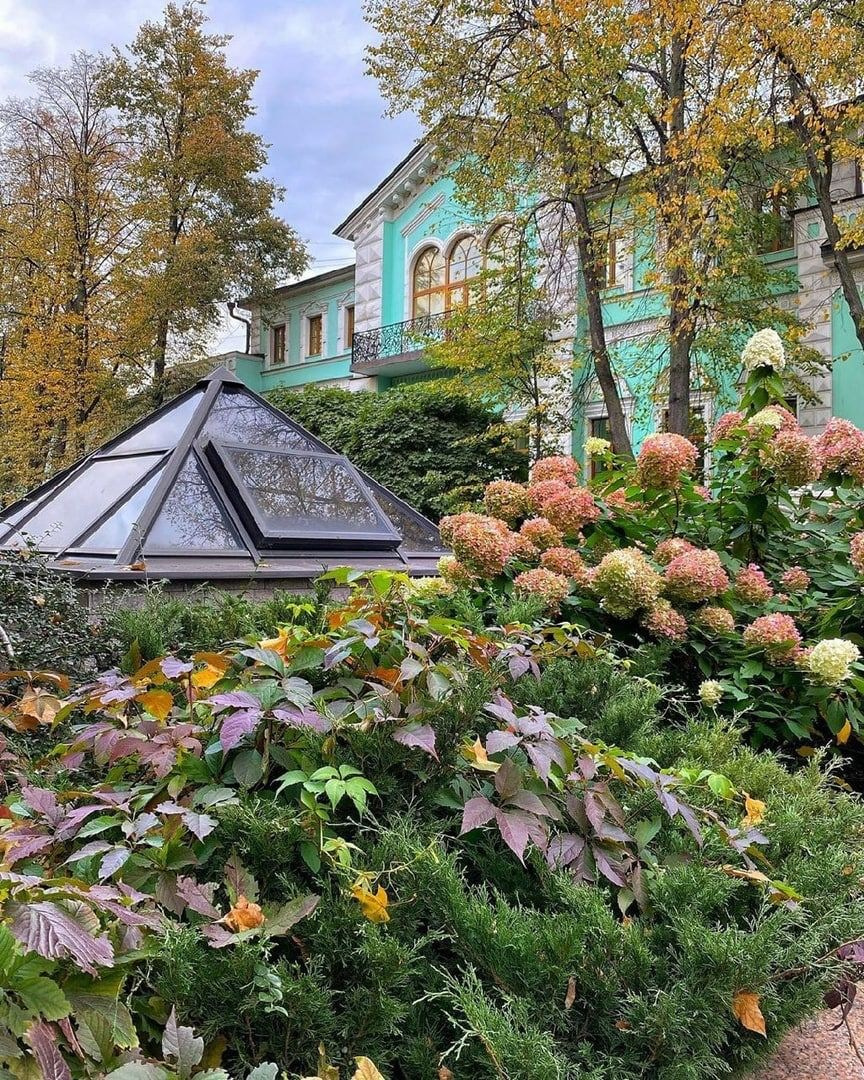 ТОП-10 необычных мест для свадебной фотосессии в Москве