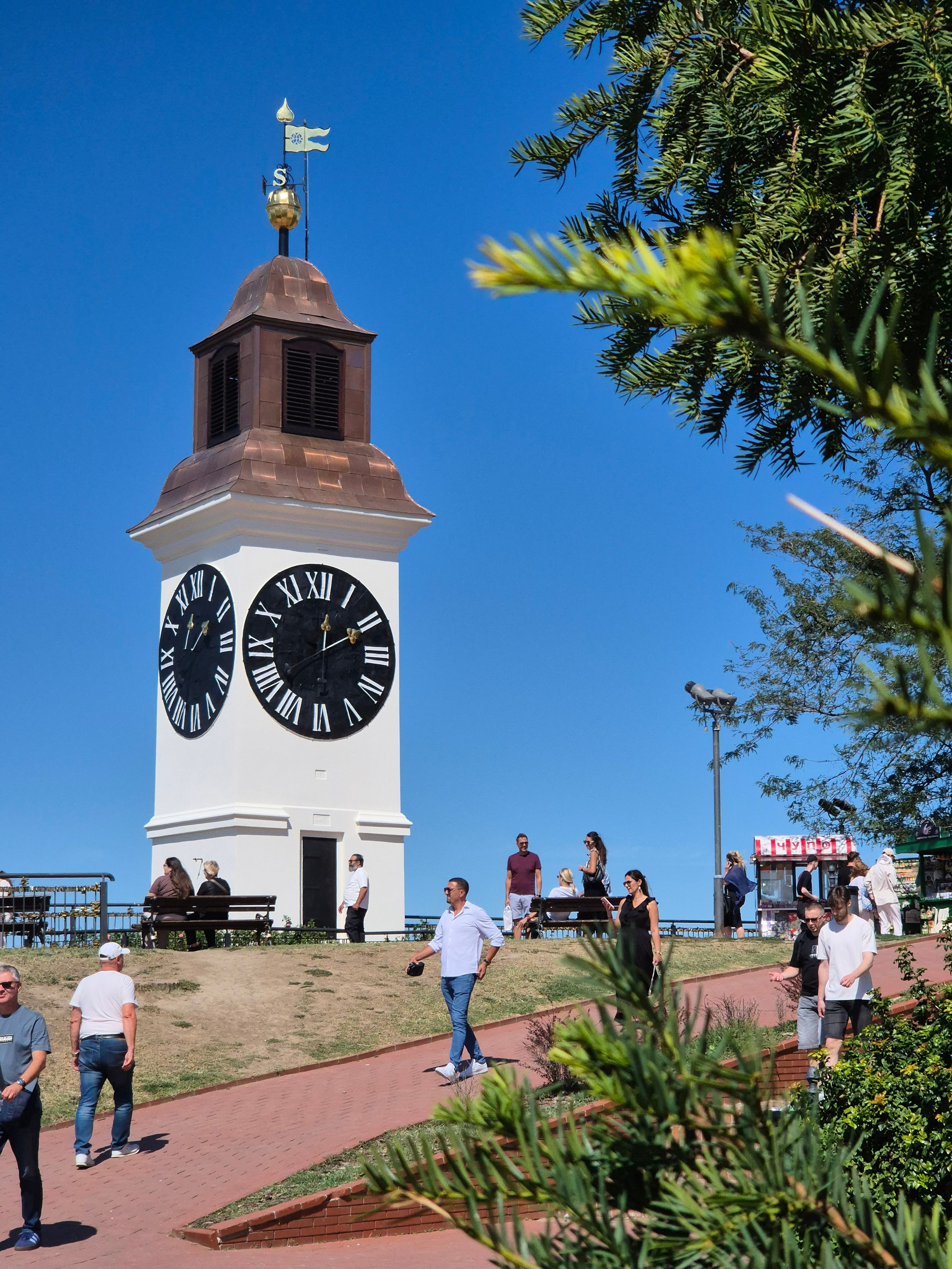 2025. Walk&Fly with Batay