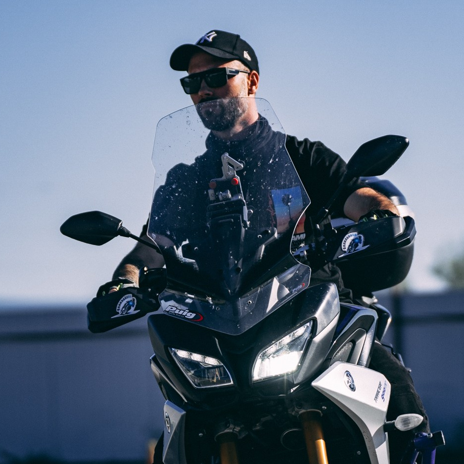 Рекомендуемые инструктора. Занятия по безопасному управлению мотоциклом Владимир Оллилайнен