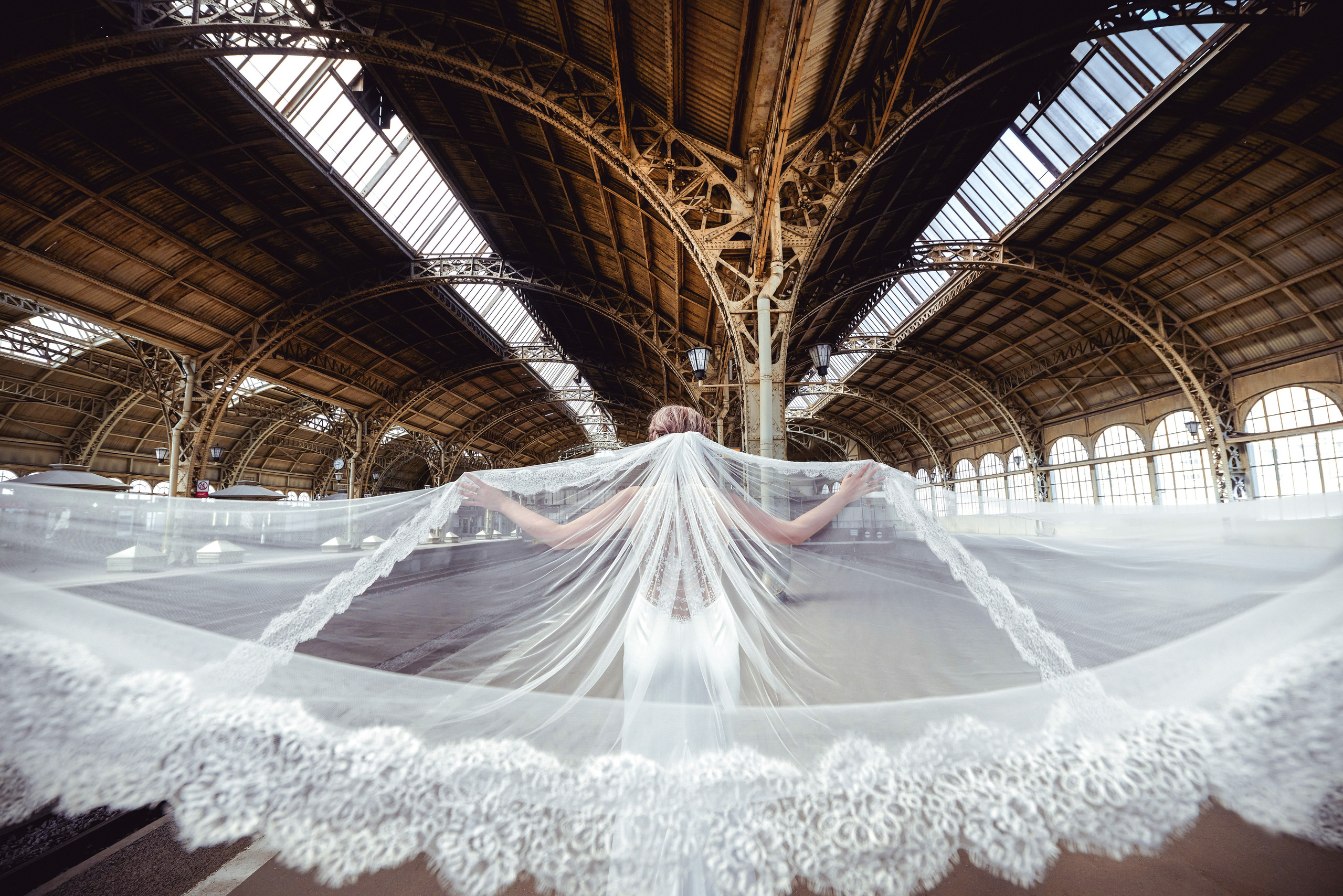 Фата — непростое украшение. Портретный, семейный и свадебный фотограф в Санкт-Петербурге и в Пушкине Ширяев Денис