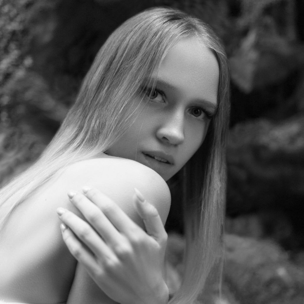 Contacts. Retoucher Natali Krasulina / Retouch photo