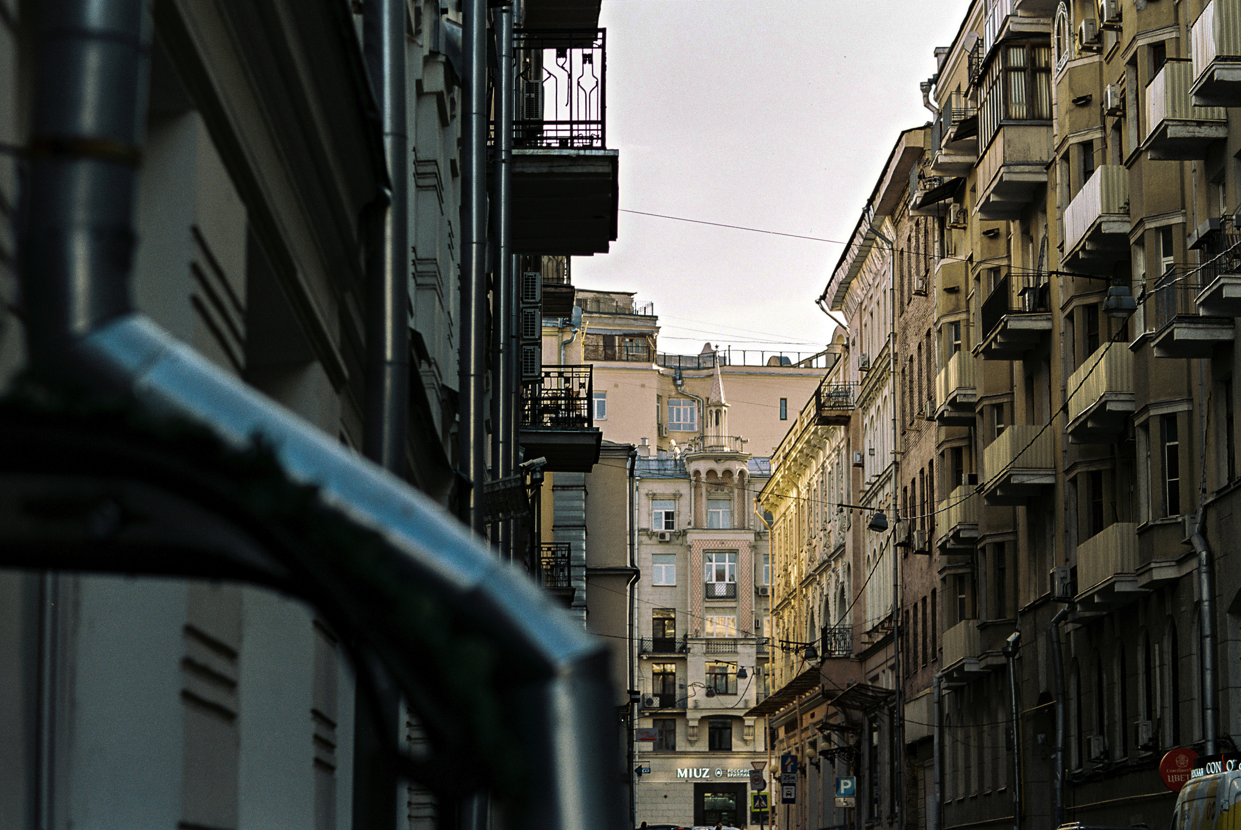 Kodak 50D (ECN-II) Canon 85 mm 1.2 L II. DOP Aleksey Seleznev