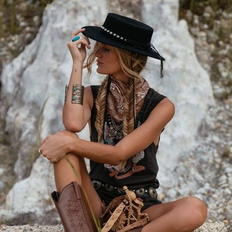 Фотосессия с лошадьми на ферме. Фотограф в Минске Анна Кучинская