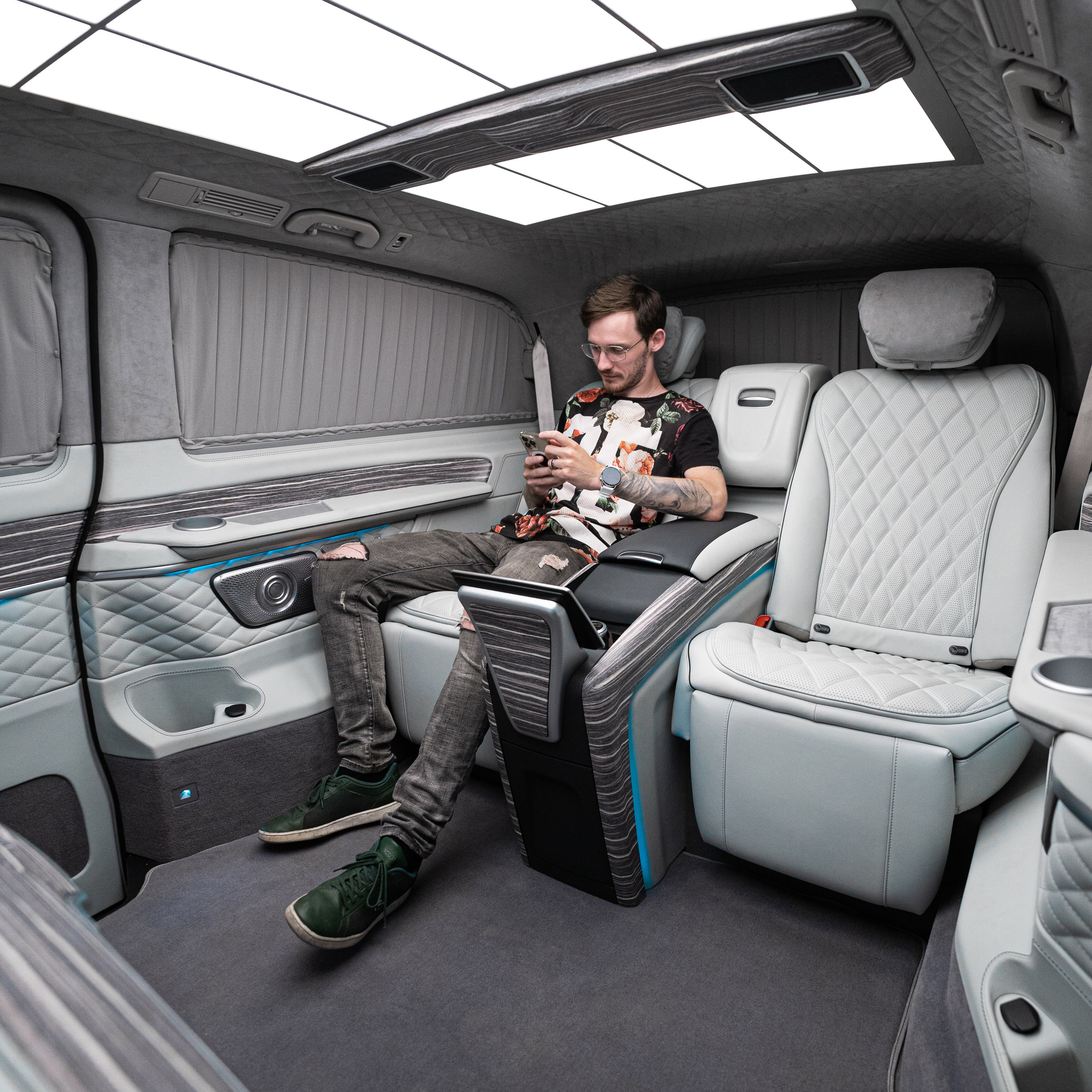 КОНТАКТЫ. Автомобильный фотограф в Москве | Базилев Александр