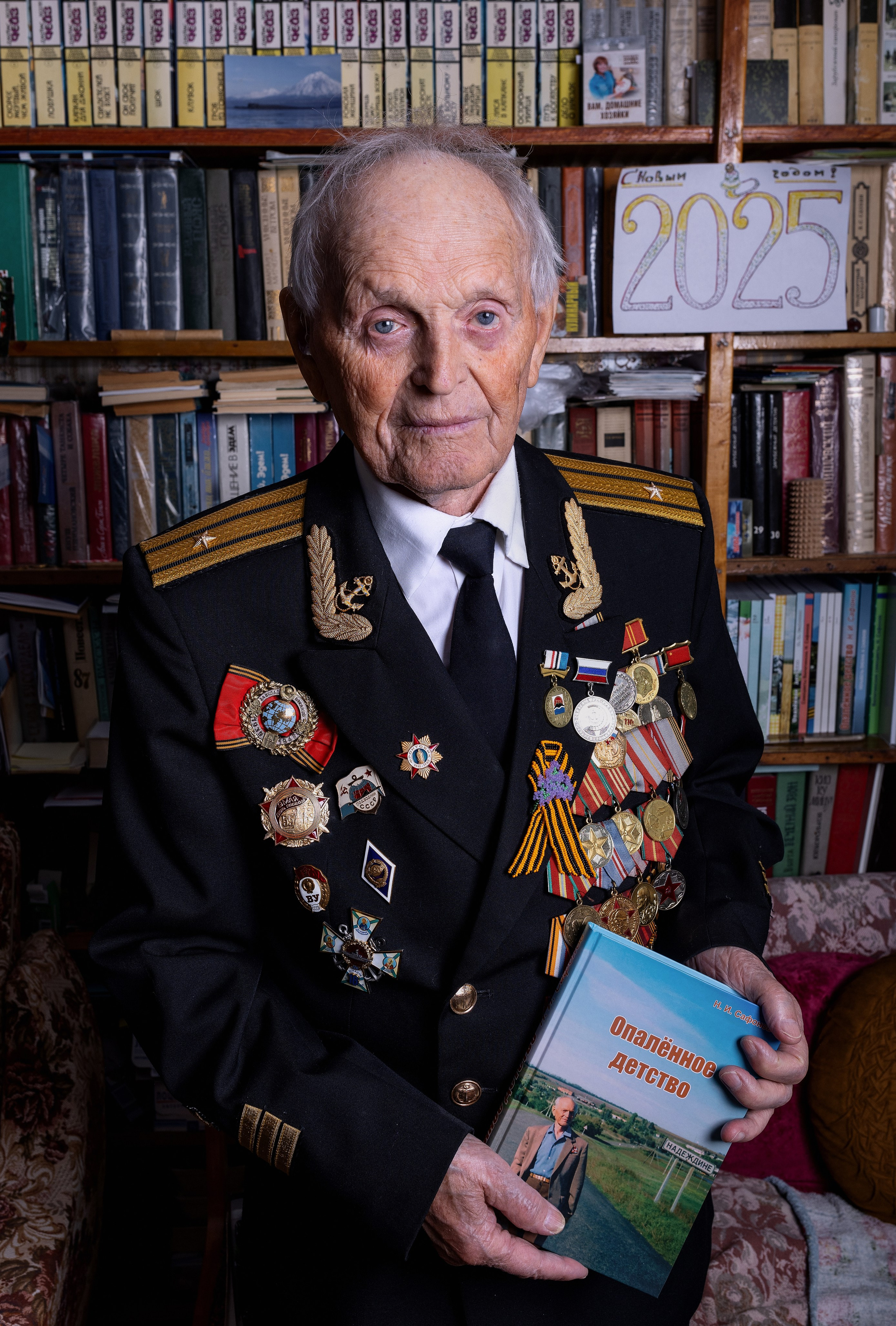 Всероссийский фотопроект «Китель Победы» г. Вилючинск. Ольга Смирнова юрист, фотограф