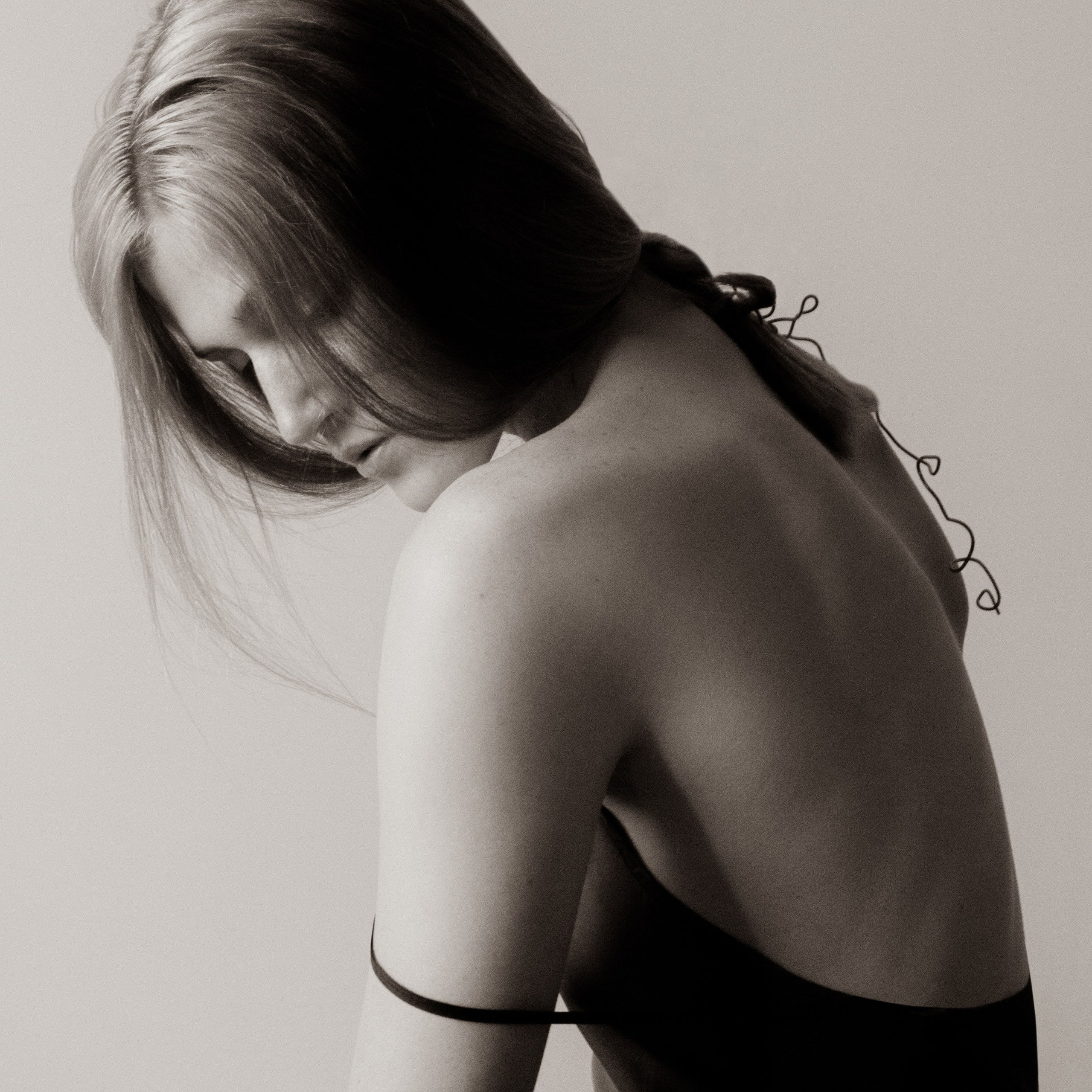 Контакты. Предметная съёмка в Москве. Предметный фотограф — Мария Кочнева