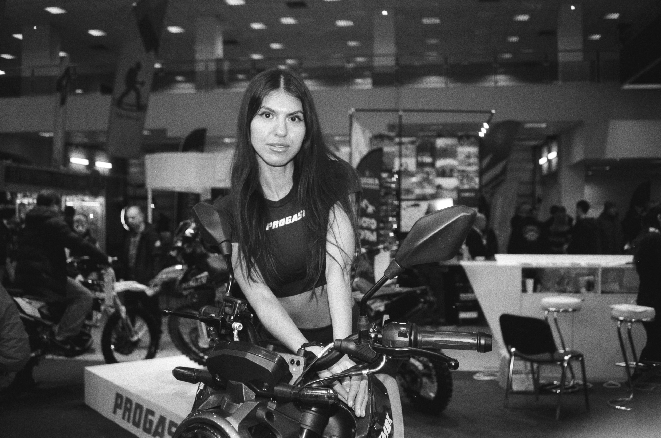 Фотосъемка на пленку выставки: как это происходит. Плёночный фотограф, заказать фото на плёнку в Москве — Георгий Романов