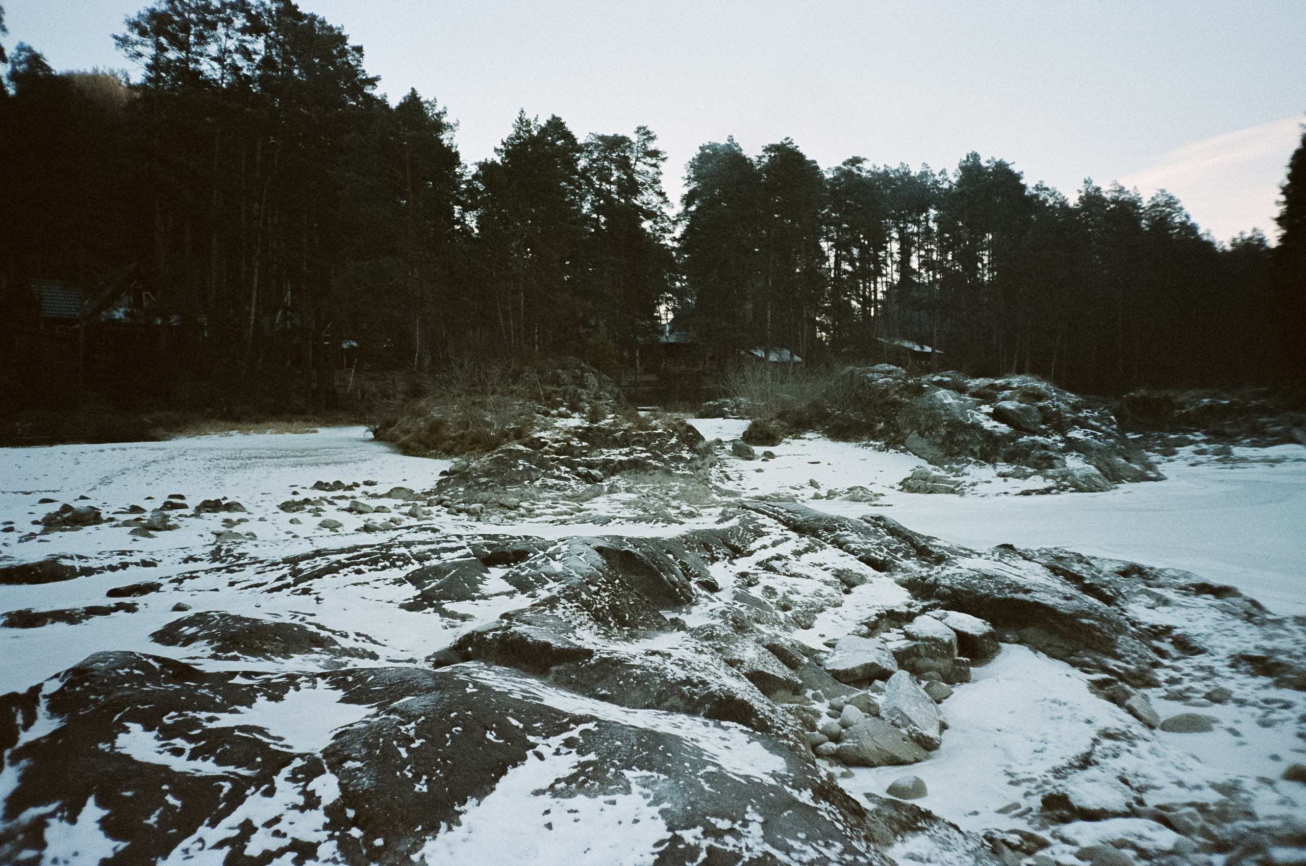 Кызыл-Таш — зимний пляж. Кедровый остров в суровый мороз. Фотограф-документалист Мария Осокина