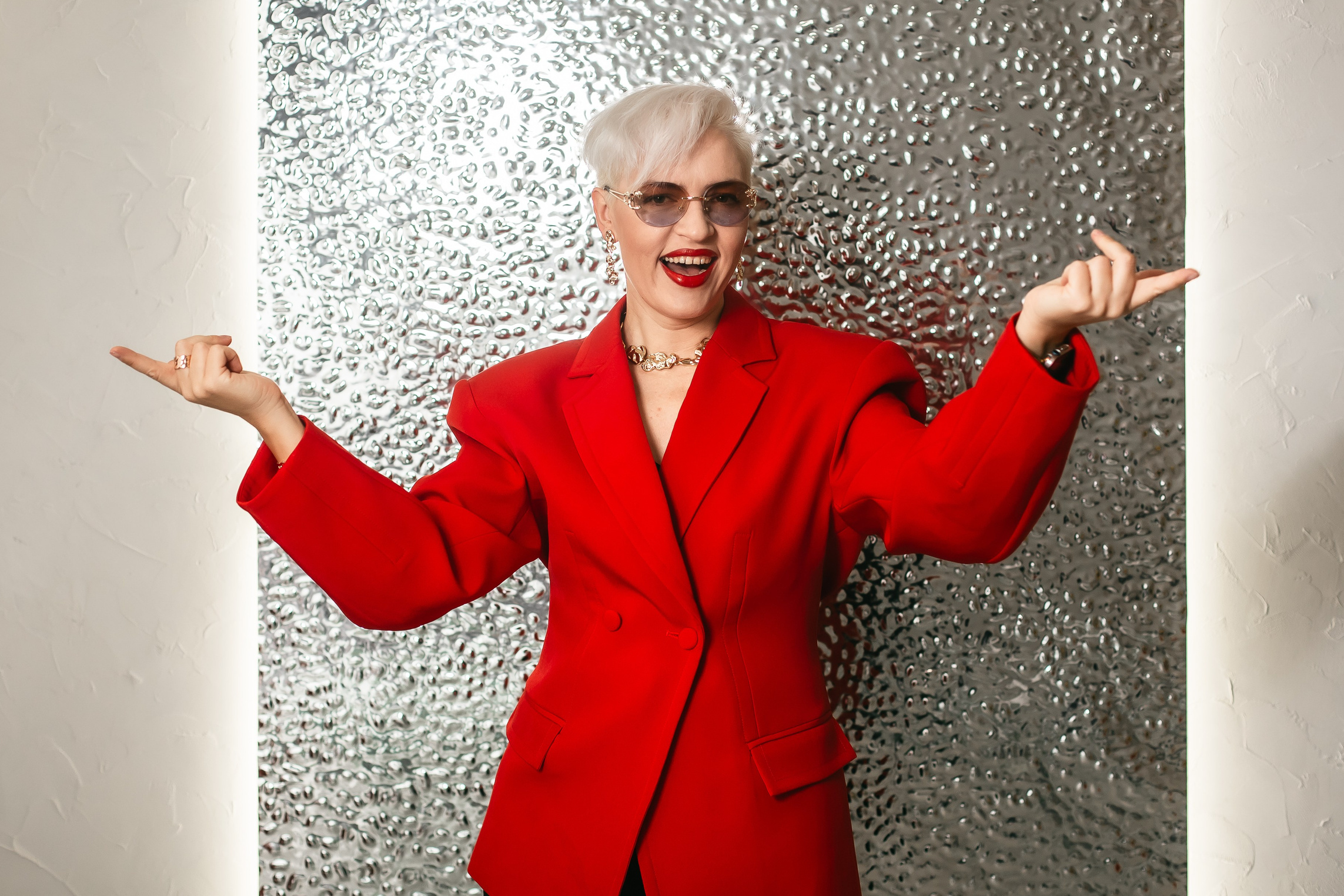 Ведущая в СПб Антонина Вербицкая | Свадьбы, корпоративы, юбилеи