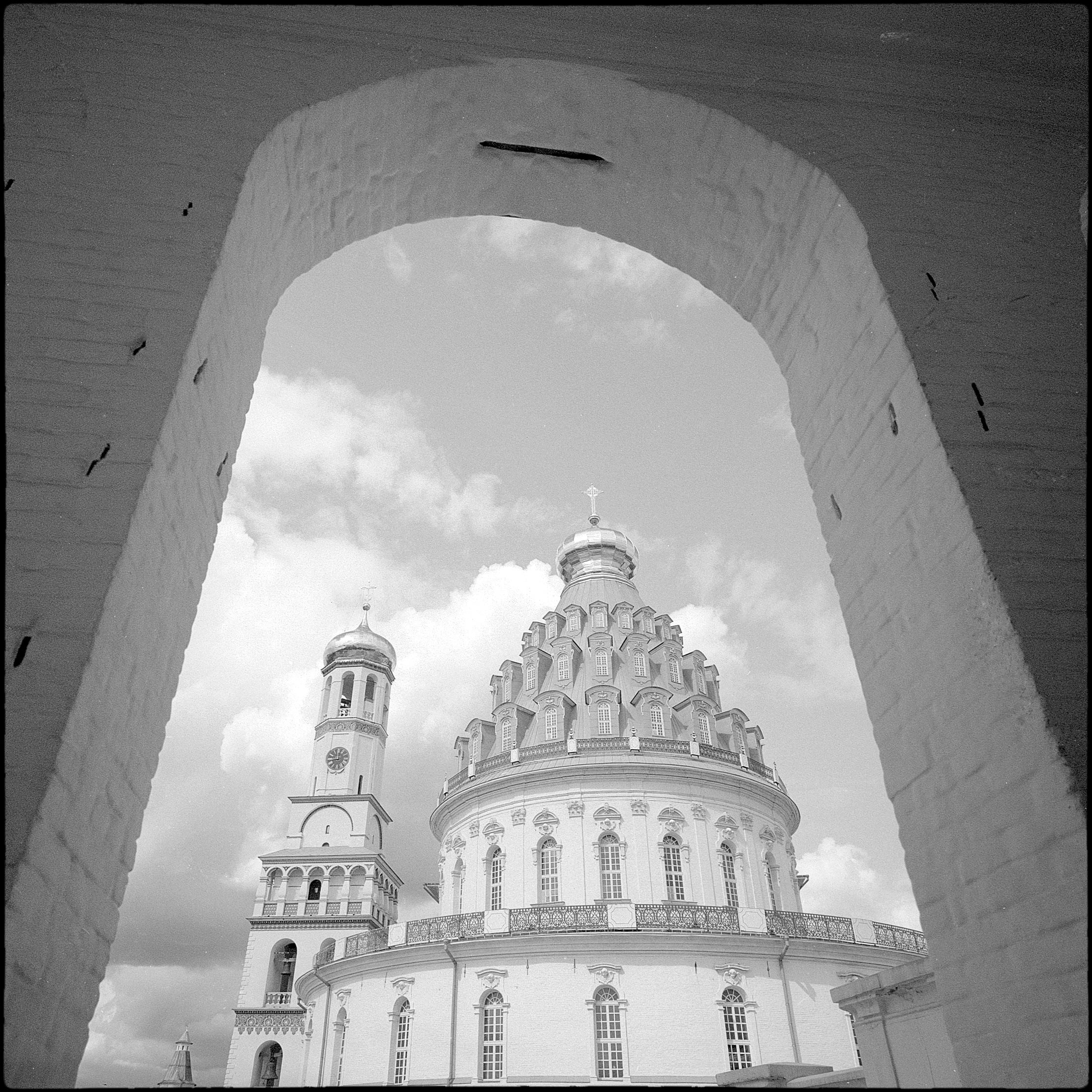 Памятники в архитектуре и искусстве. Изготовление памятников из гранита в Брянске|Арткапелла