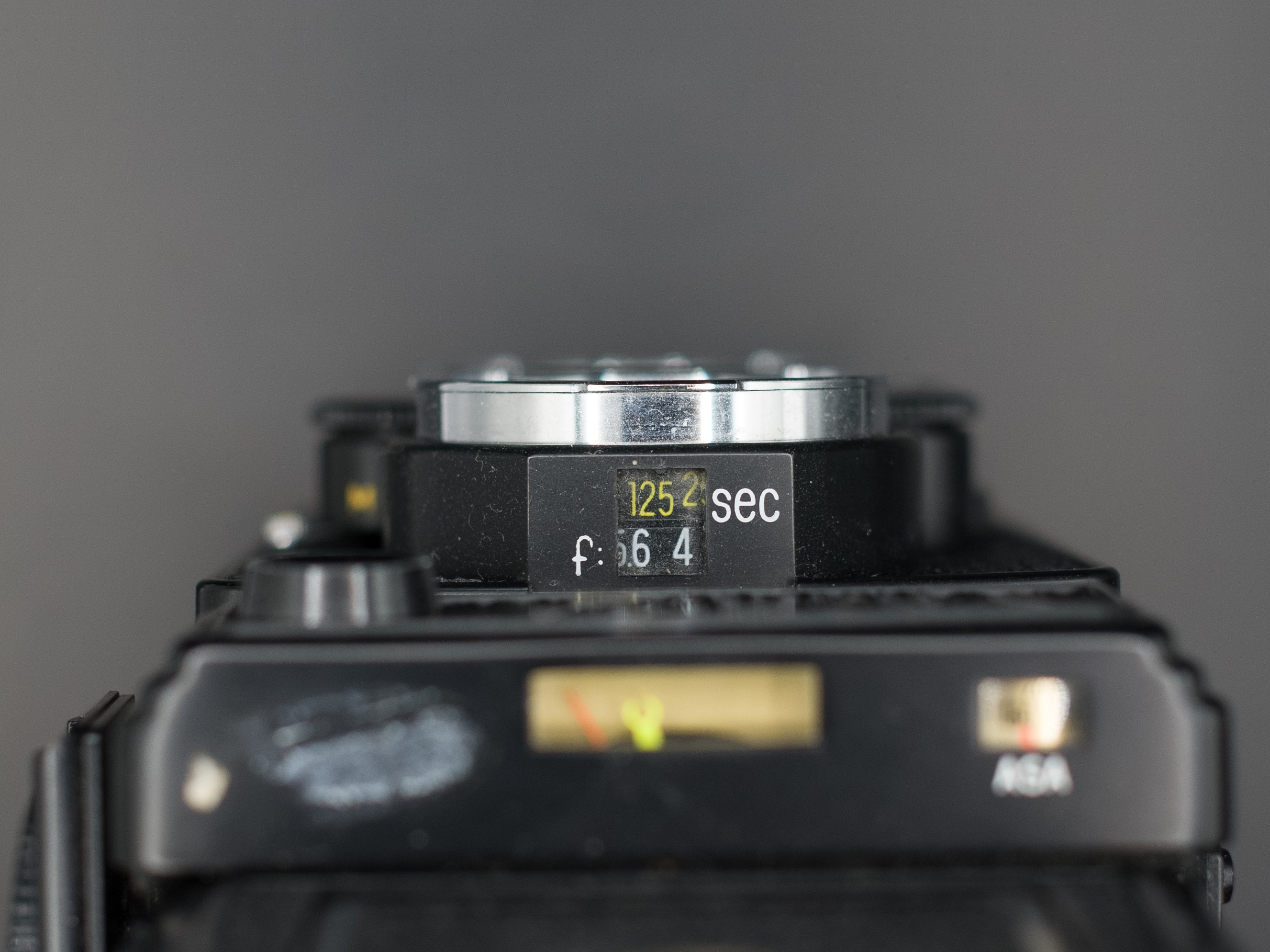 Обзор фотоаппарата Yashica MAT 124G