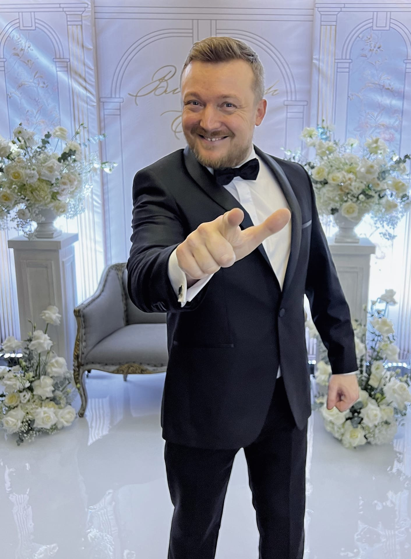 Ведущий на свадьбу, корпоратив и юбилей в Москве Сергей Рябинин