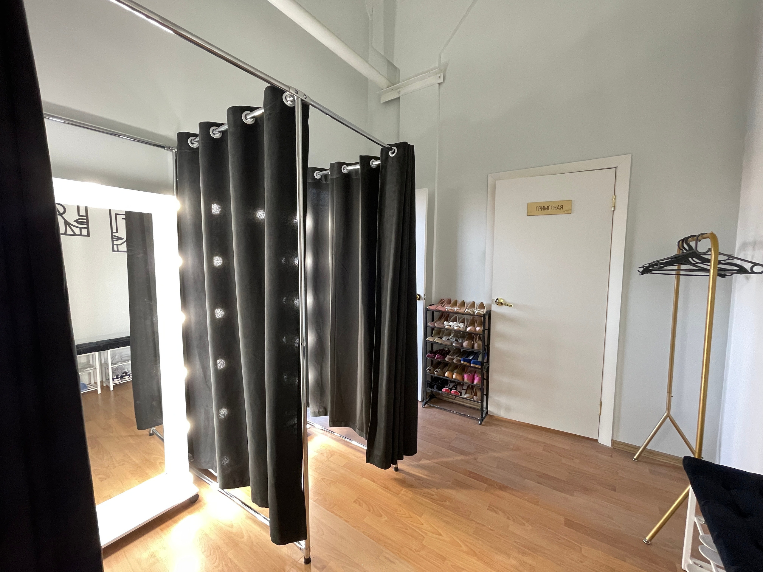 Оснащение студии. Фотостудия Элис