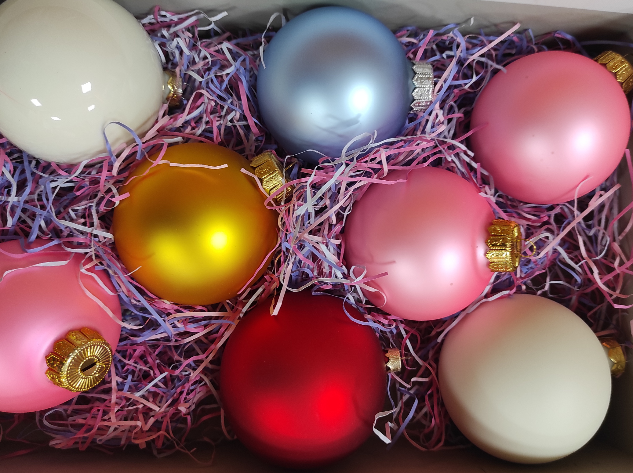 Елочный шар с росписью-Ваш лучший подарок на Новый Год. Арт-вечеринки и мастер-классы в Москве для взрослых и детей