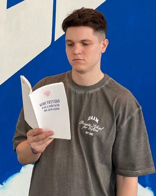 Репортажный и портретный фотограф в Москве Илья Спиридонов