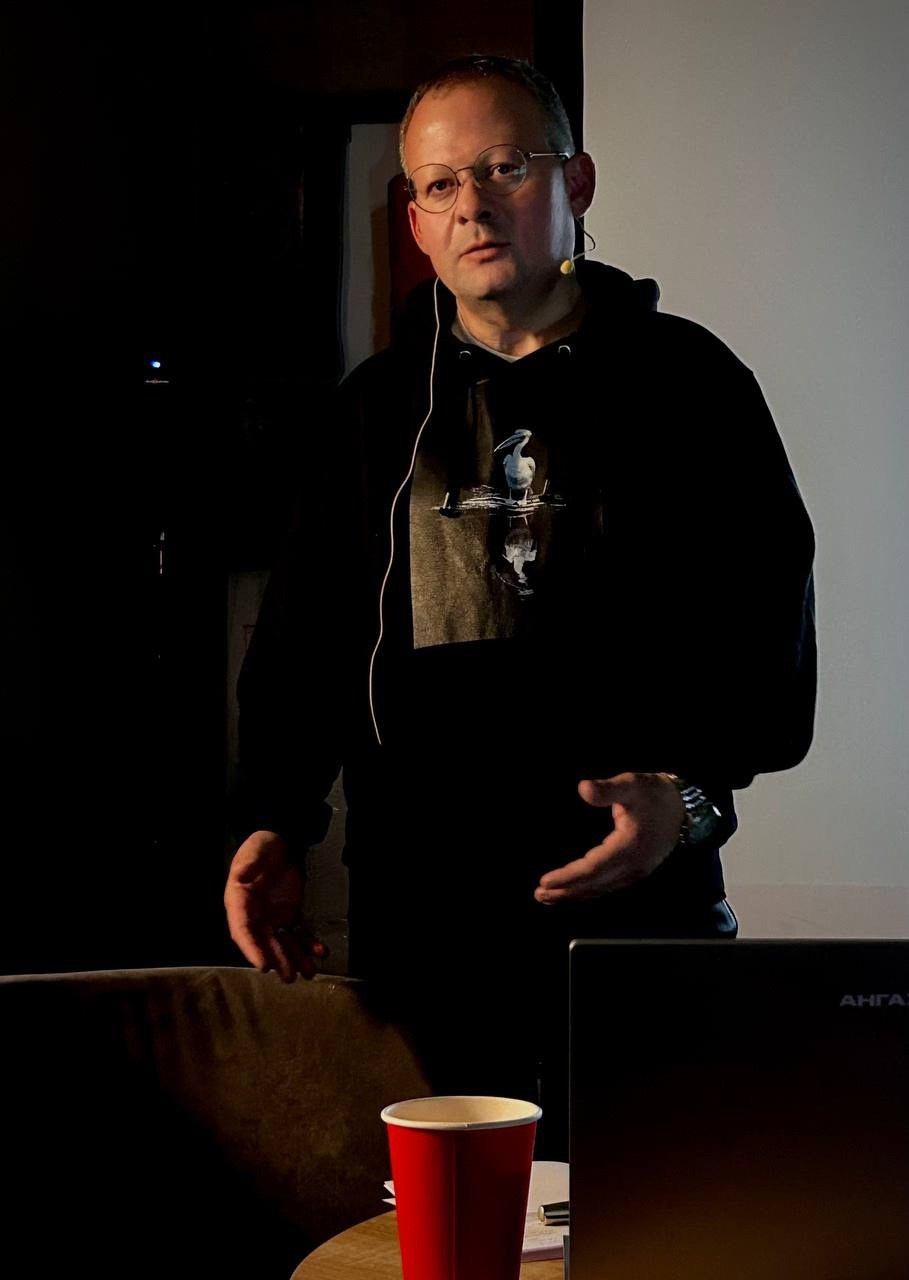 Лекция о жанровой фотографии в Foto-One. Фотограф в Москве, фотожурналист Александр Малахов