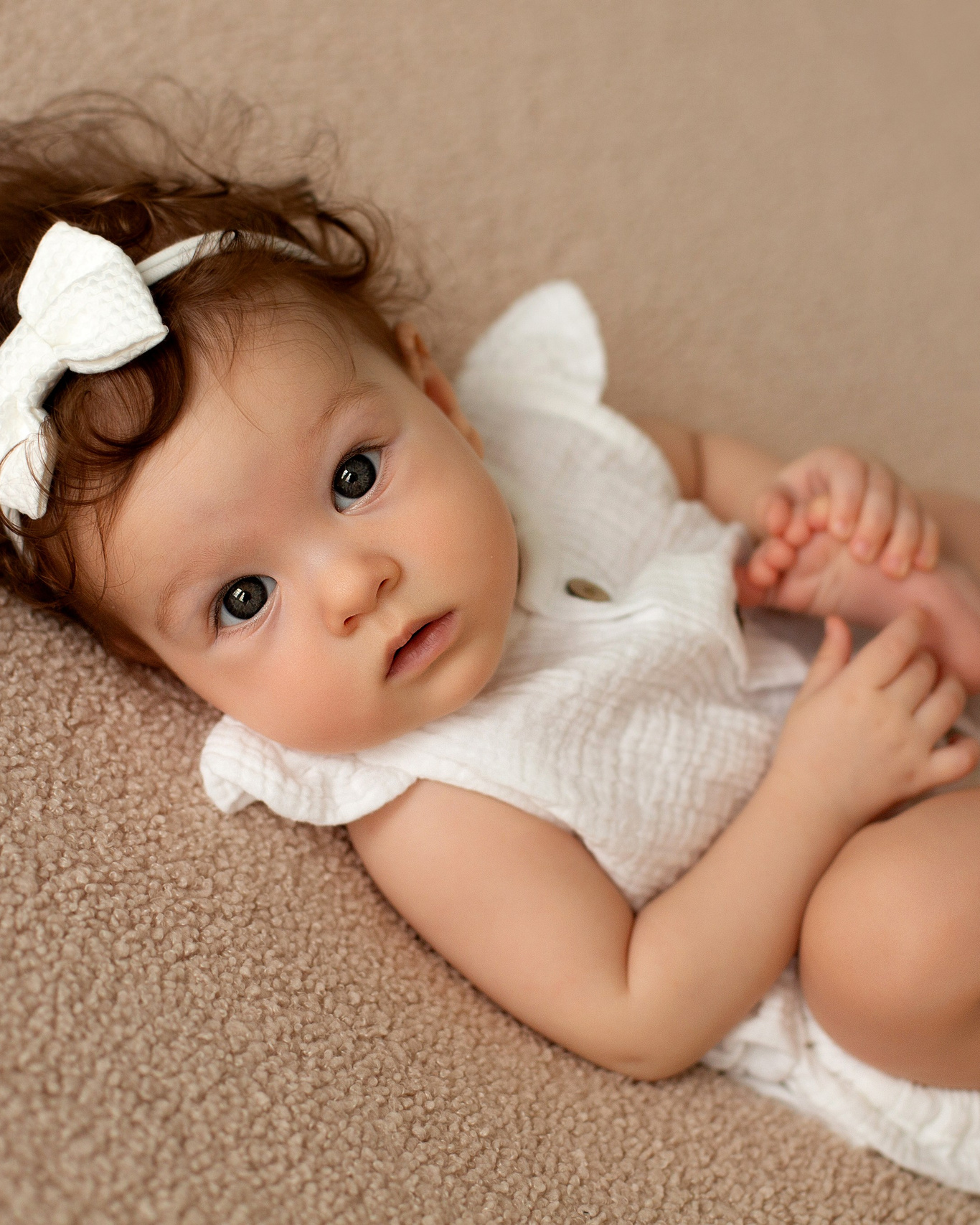 Малыши до года. Семейный и детский фотограф в Омске Юлия Жукова