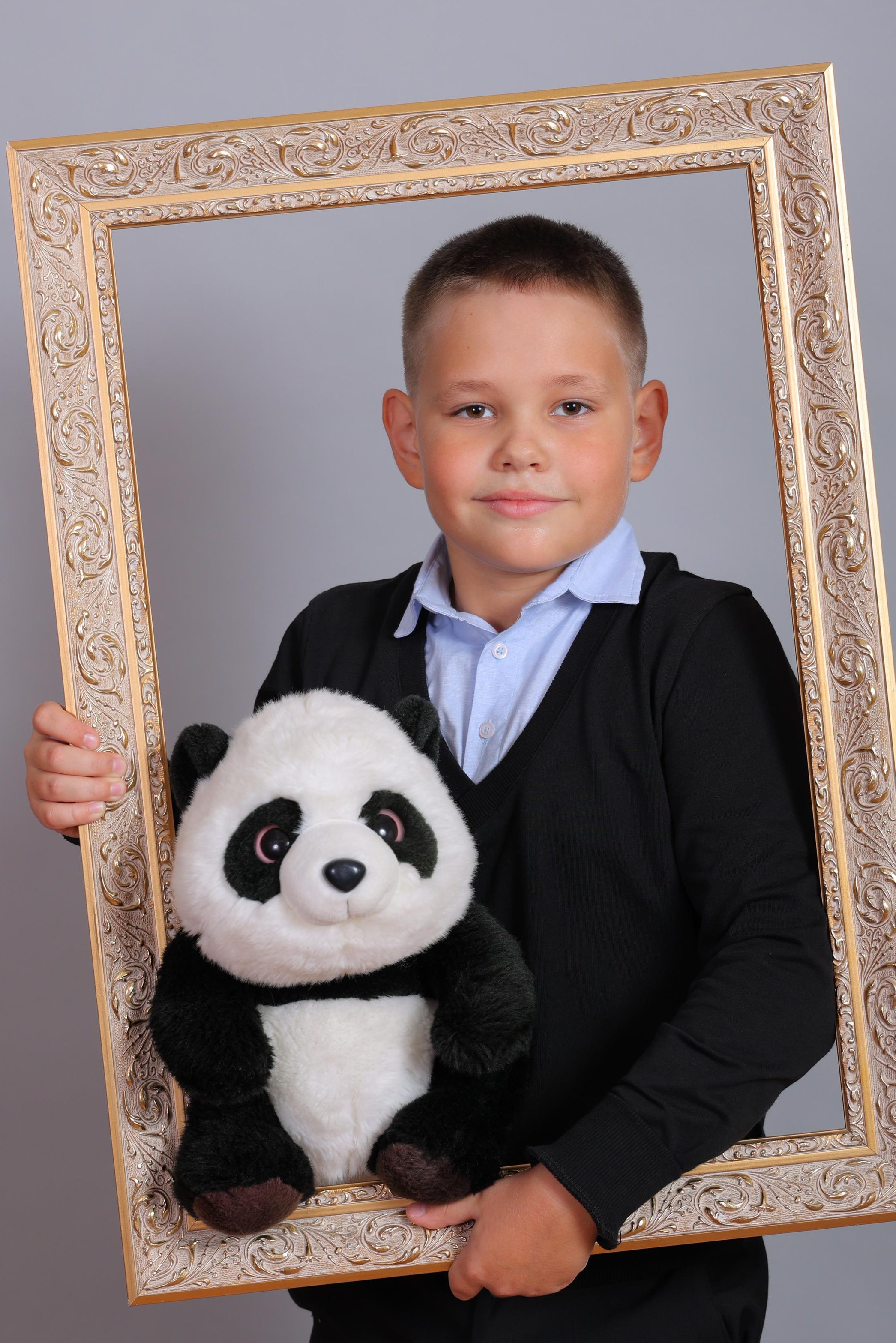 Новые идеи- портрет с реквизитом. Школьная фотография в Санкт-Петербурге, выпускные альбомы, фотосессии