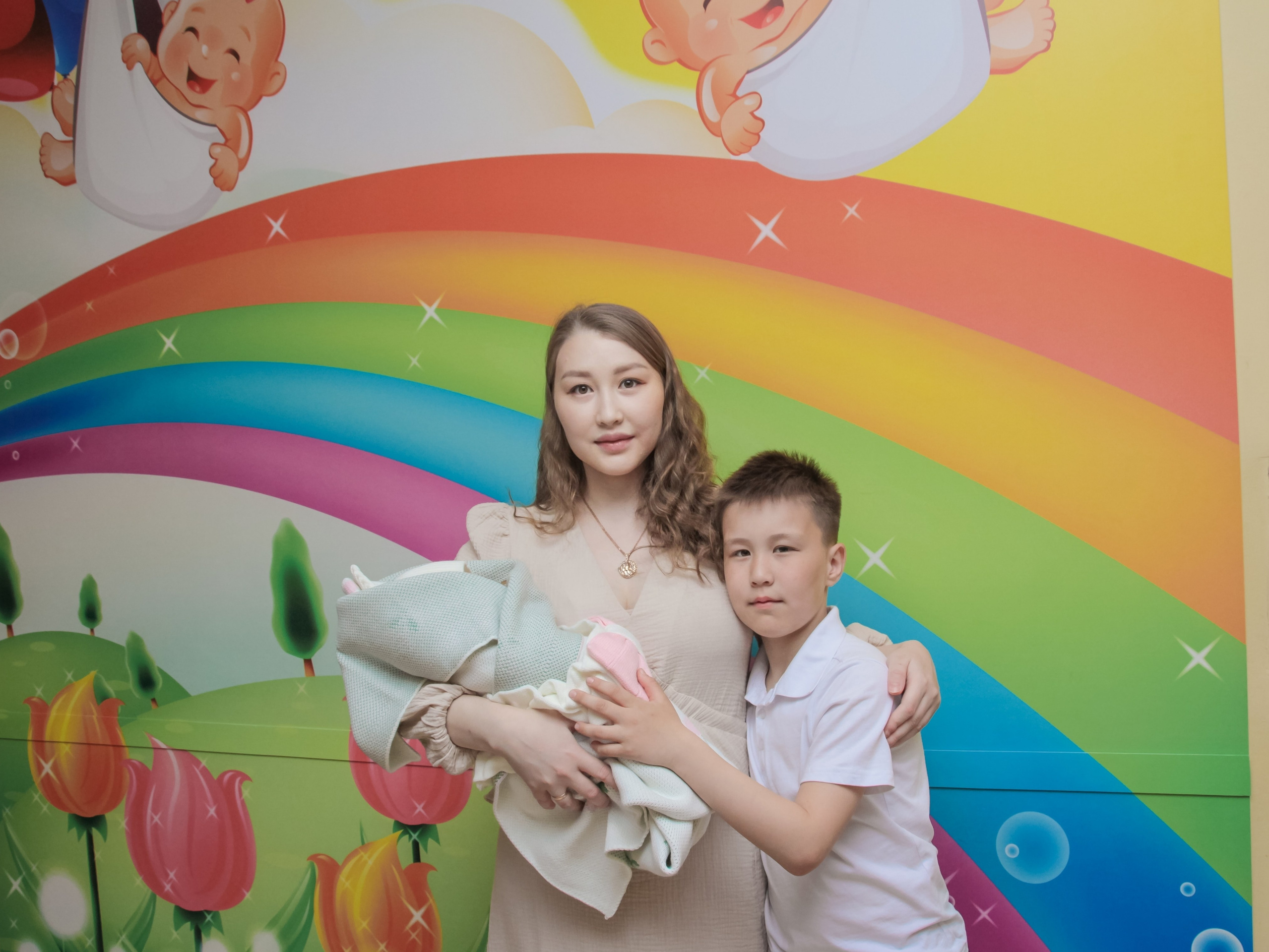 Выписка из Перинатального центра №1 Волжского — фотография мамы и малыша