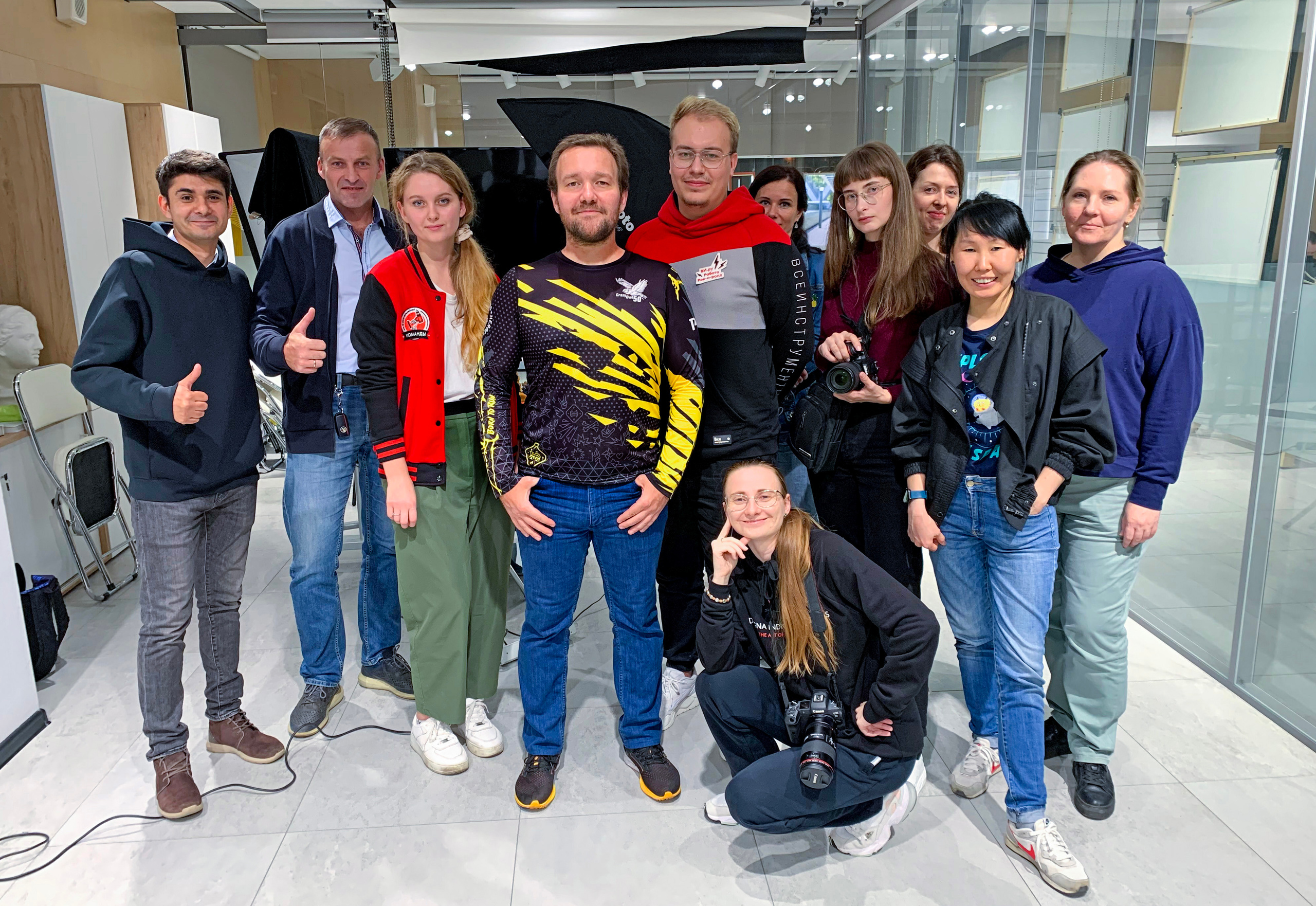 Информация про предметного фотографа Дмитрия Дрогунова. Предметная фотосъемка для маркетплейсов в Москве. Предметный фотограф Дмитрий Дрогунов