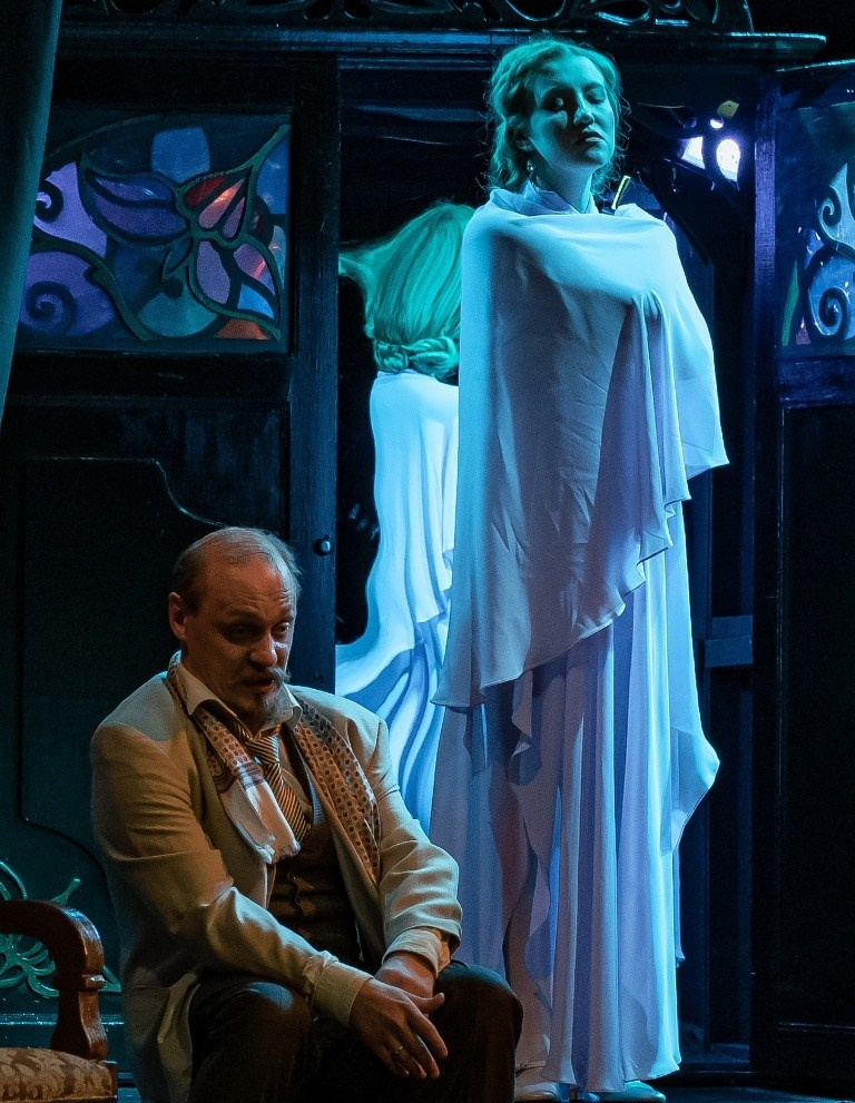 Спектакль Сергея Федотова «Зойкина квартира» в пермском театре «У Моста». Журнал о самом особенном. Пермь и Пермский край