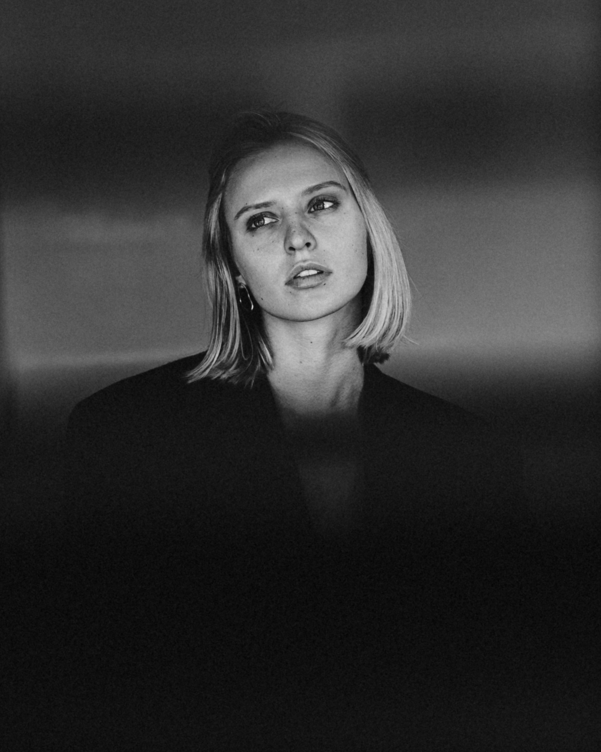 Контакты. Фотограф Анастасия Крутикова