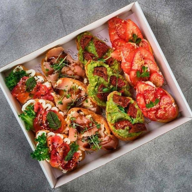 Доставим за 2 часа. Izmailov loft