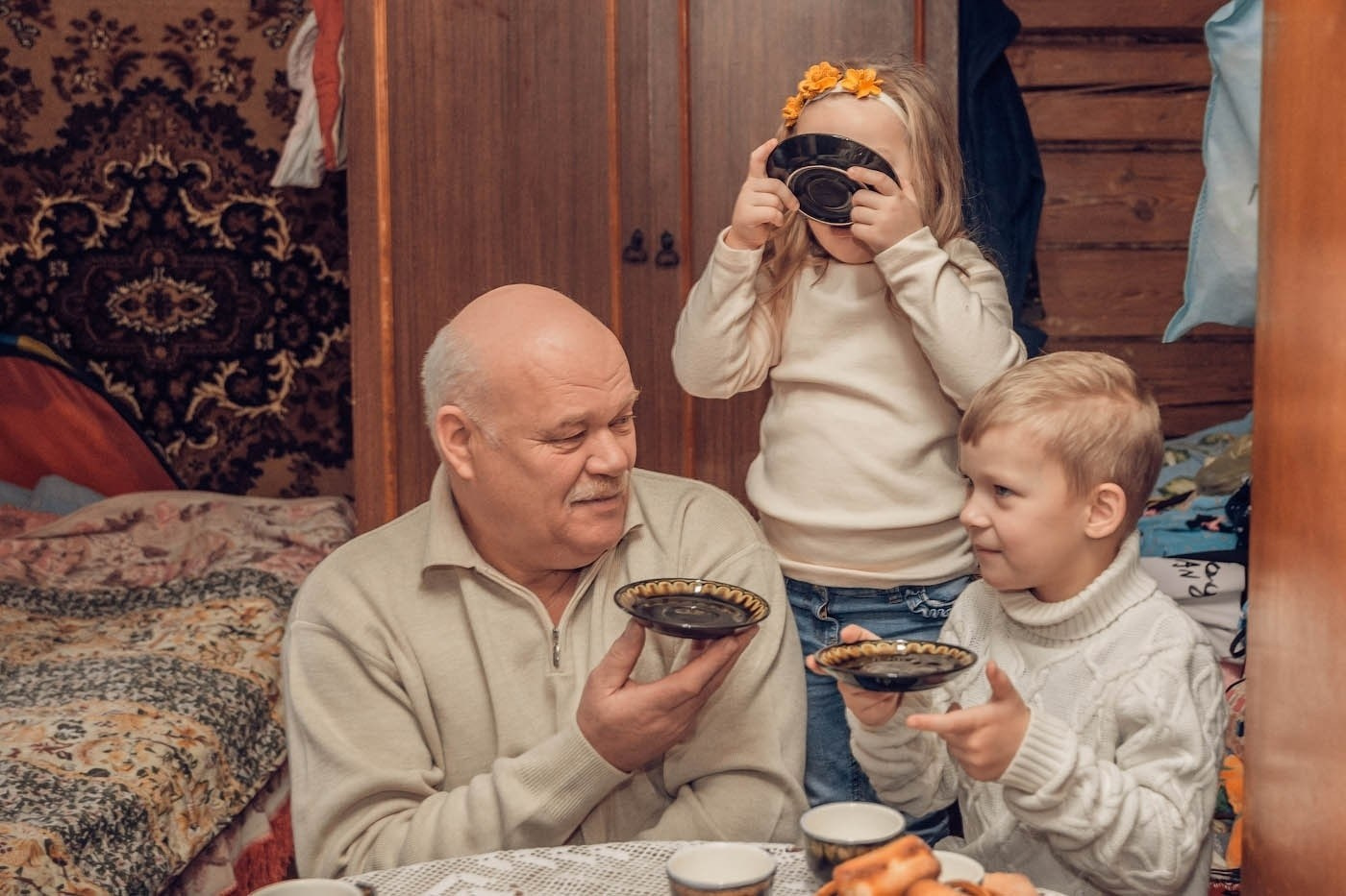 Фотограф Татьяна Акимова — домашняя новогодняя съёмка с душистой елью и огоньками в Рыбинске