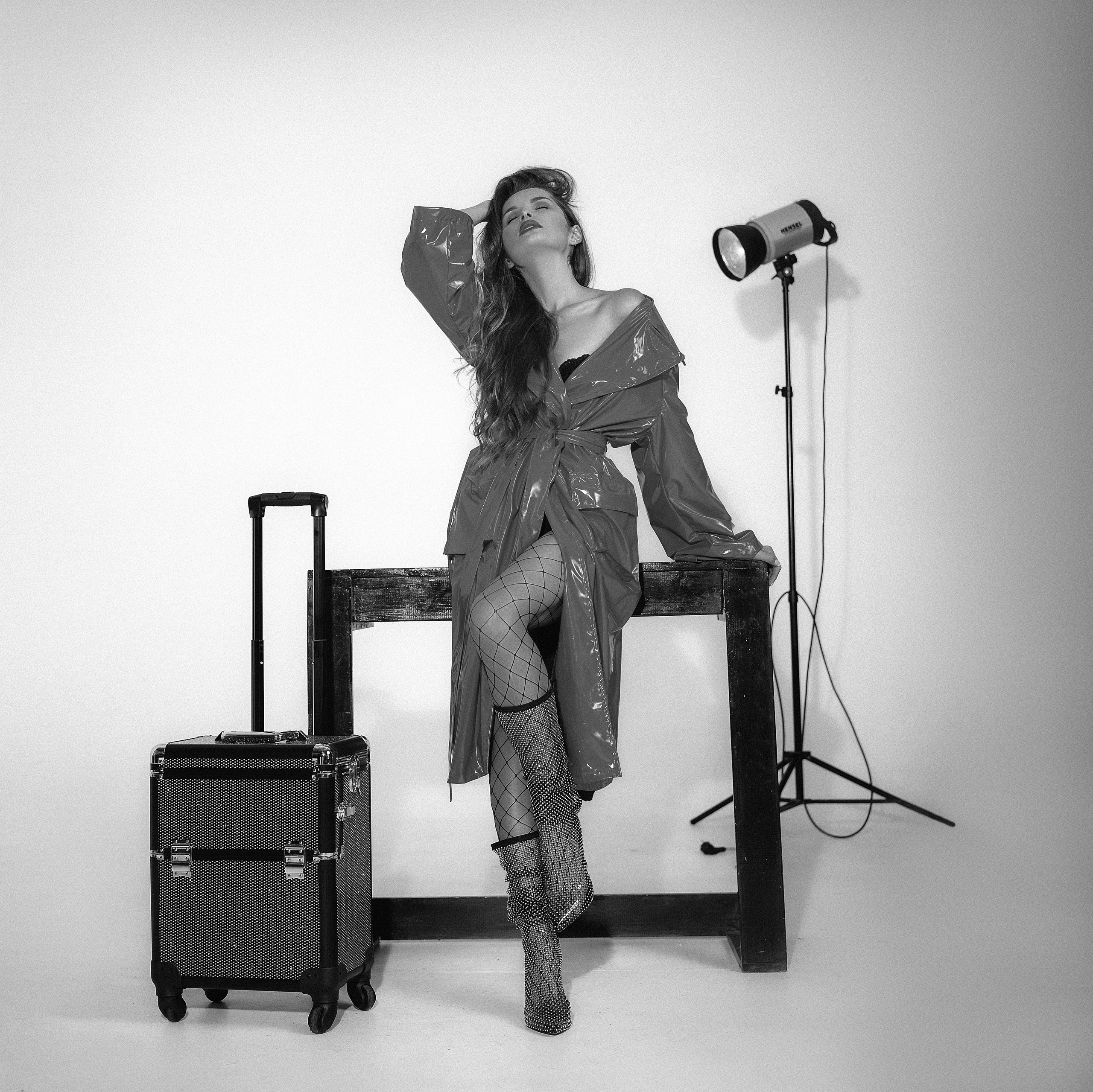 Контакты. Фотограф в жанре ню в Сочи Анна Снежкина