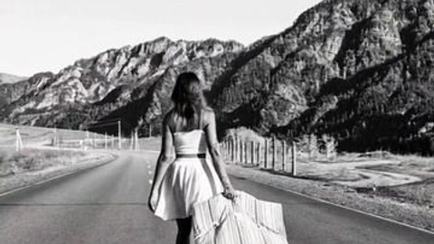 Видео созданные в нейросети AI. Женский фотограф в Новосибирске Вячеслав Семакин