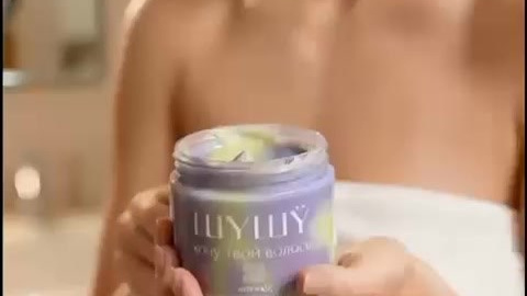 ИИ-видео. Графический дизайнер AI в Москве Валерия Кос