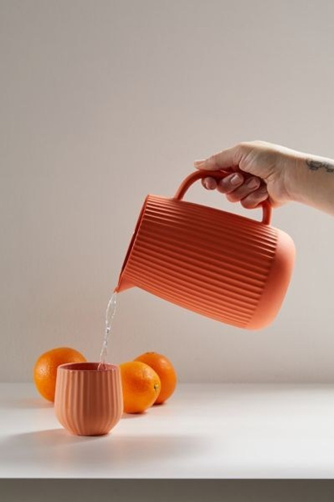 Чайники с аккуратным носиком для аккуратного наливания