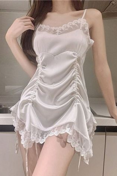 Премиальная предметная съемка женских сорочек для вашего бренда.