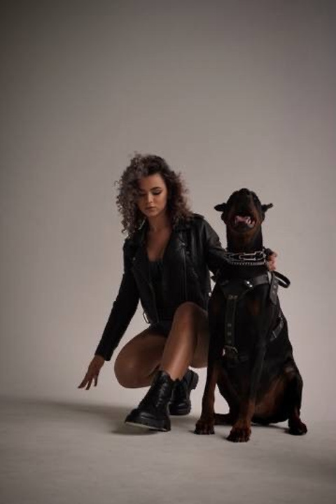 Модель для предметной съемки Дарья Ар. Н.Н.| Sale Easy