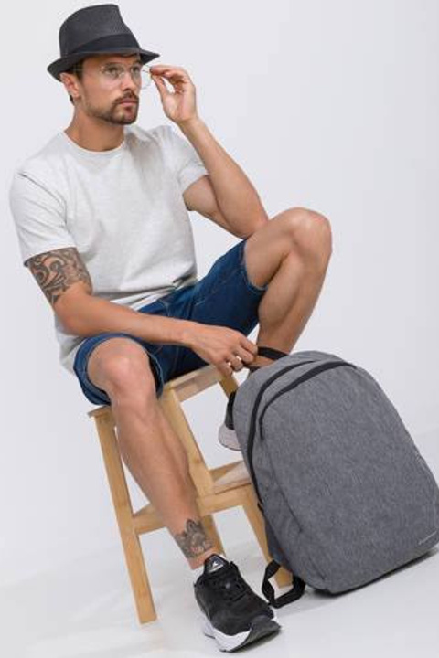 Стильная фотосъемка для демонстрации различных цветовых решений