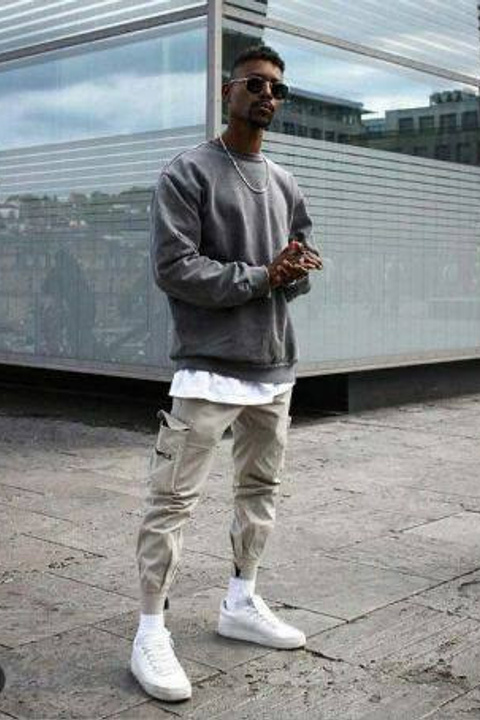 Предметная съемка мужских худи для уличного стиля