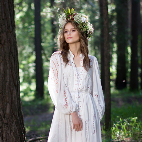 Фотосессия в сосновом лесу