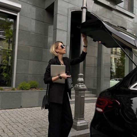 • Feedback. Cinematic presets video/photo, visual, content creator Lina Pleshakova